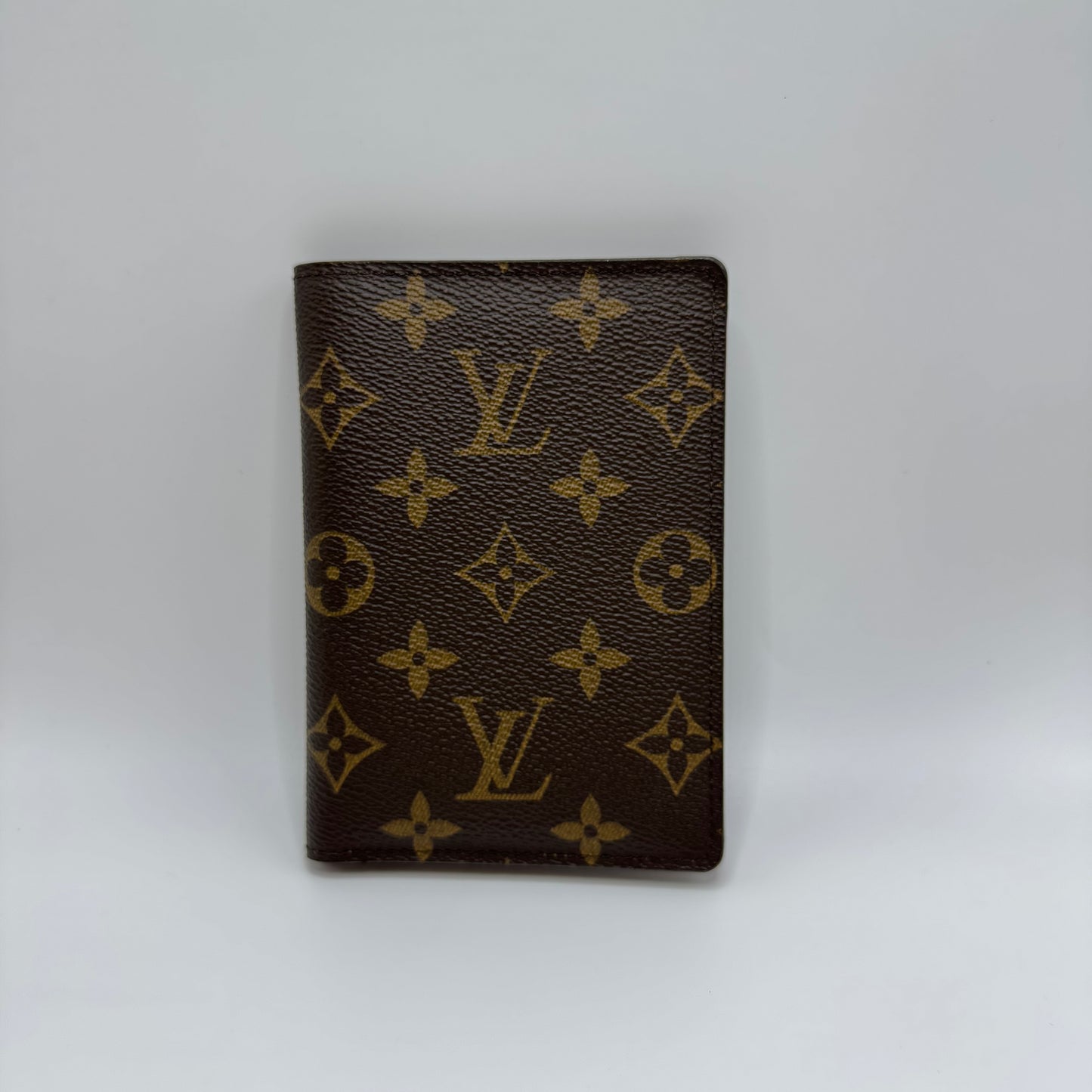 Passport Cover Monogram Canvas