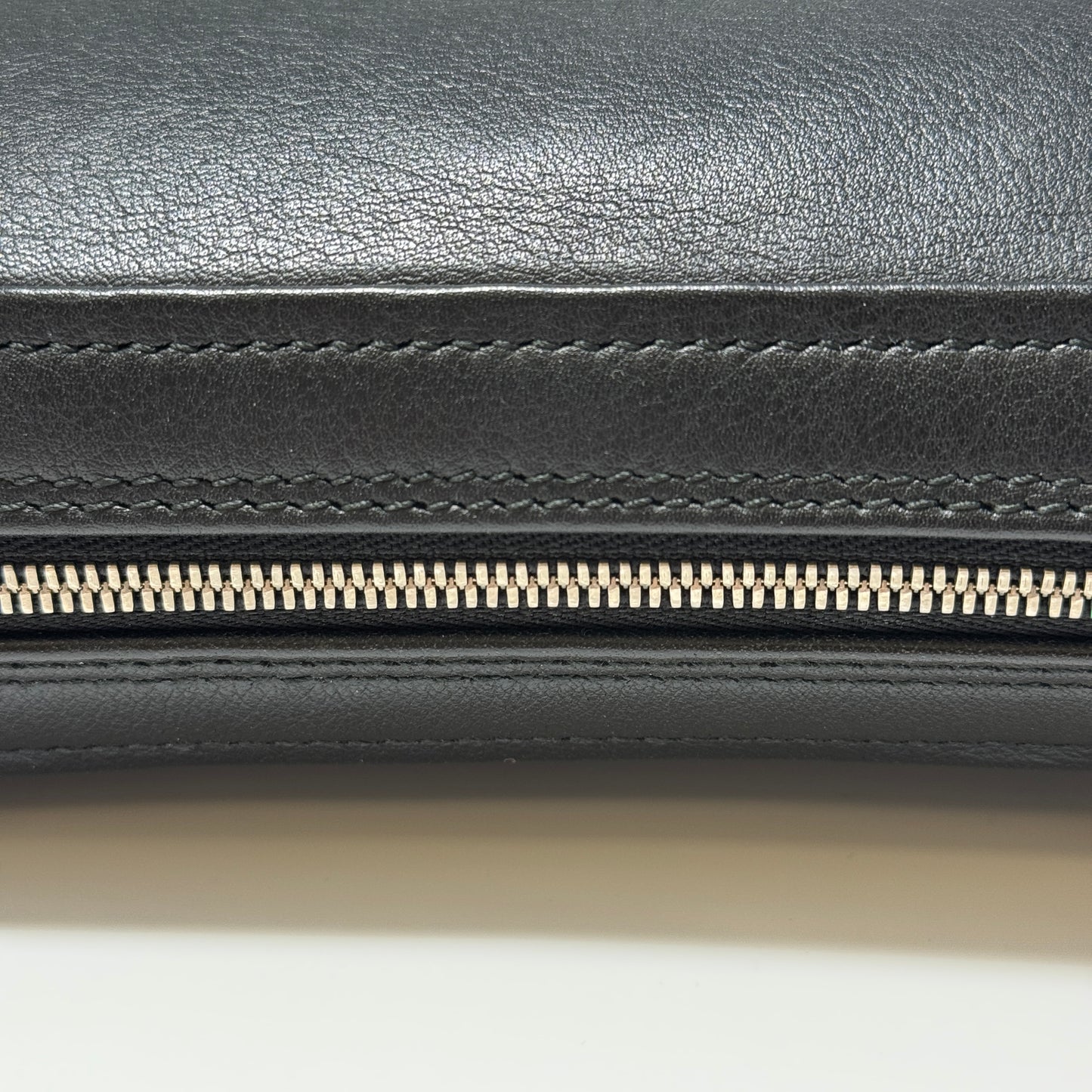 Triangle M Pouch