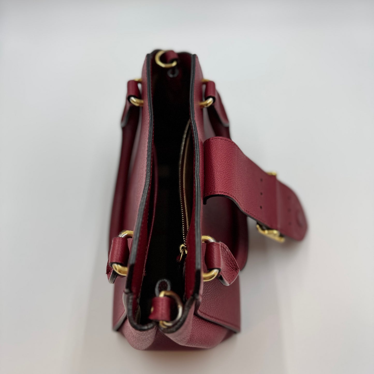 Soft Grain Calfskin Small Buckle Tote Parade Burgundy