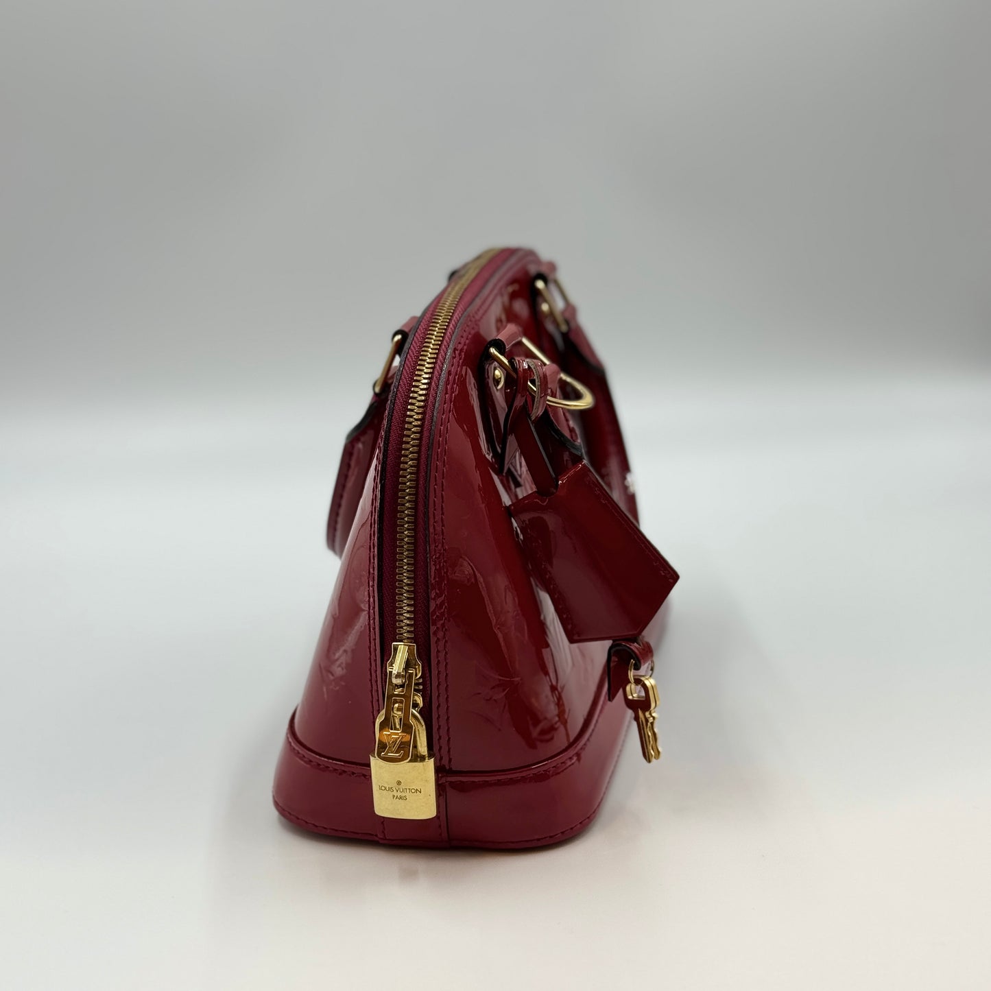 Monogram Vernis Alma BB (Rose Red)
