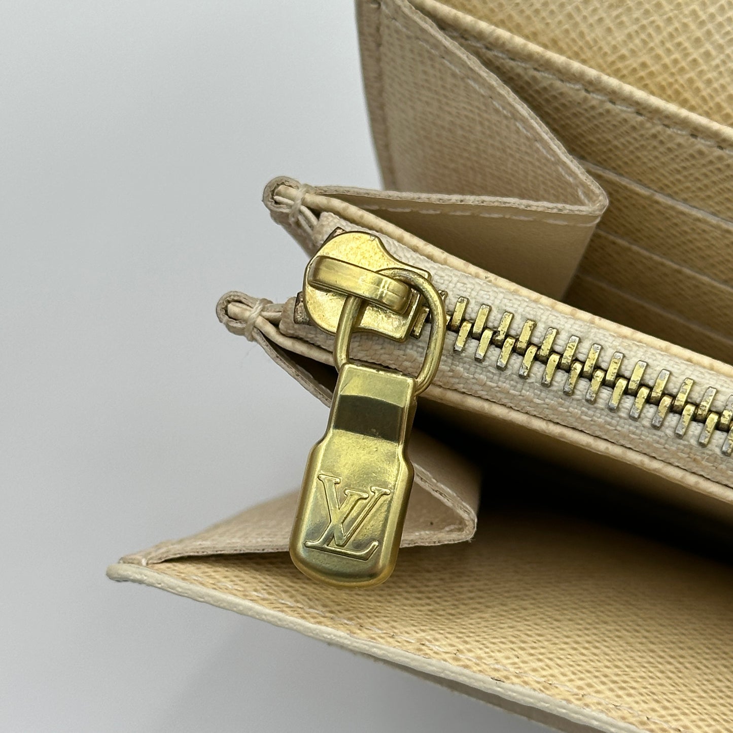 Damier Azur Pattern Sarah Wallet