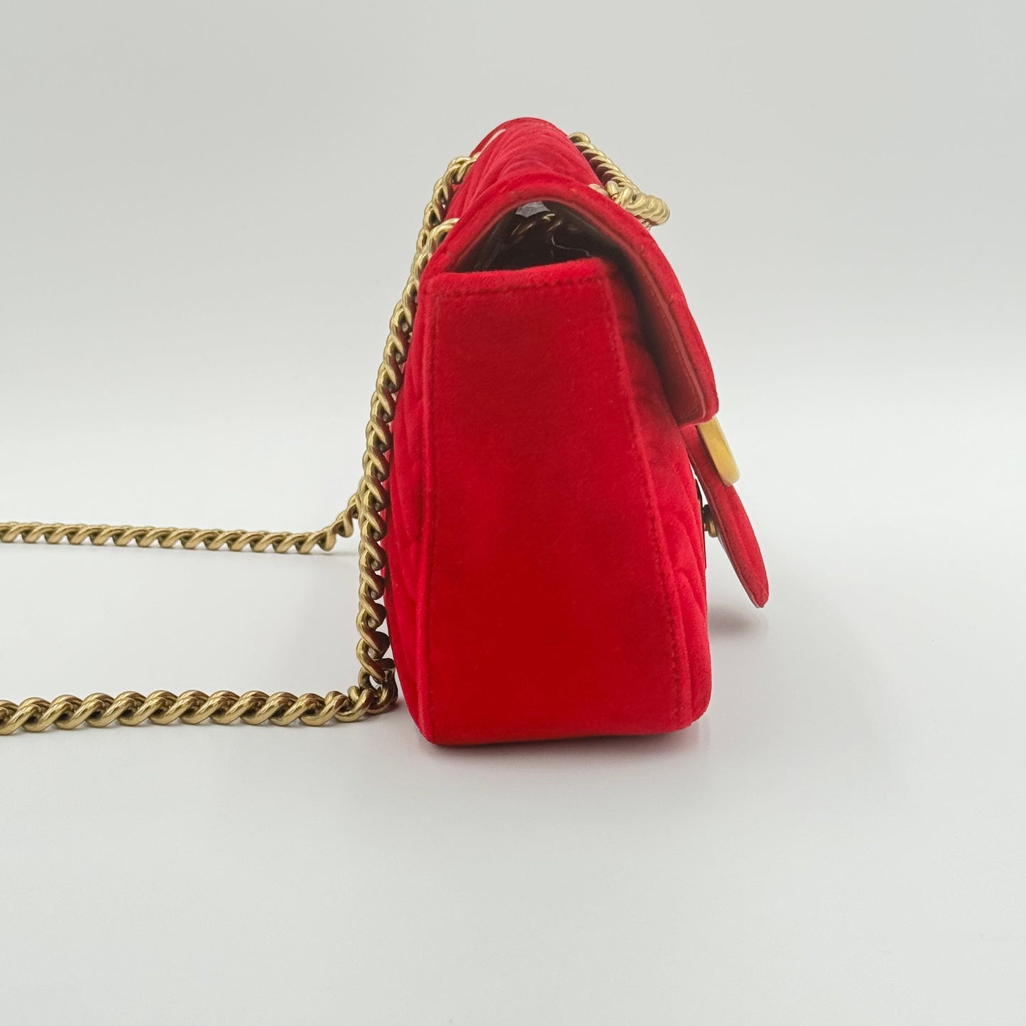 GG Marmont Flap Bag Matelasse Velvet Small Red
