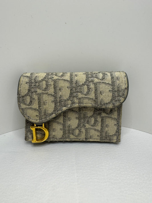 Oblique Saddle Card Holder Grey