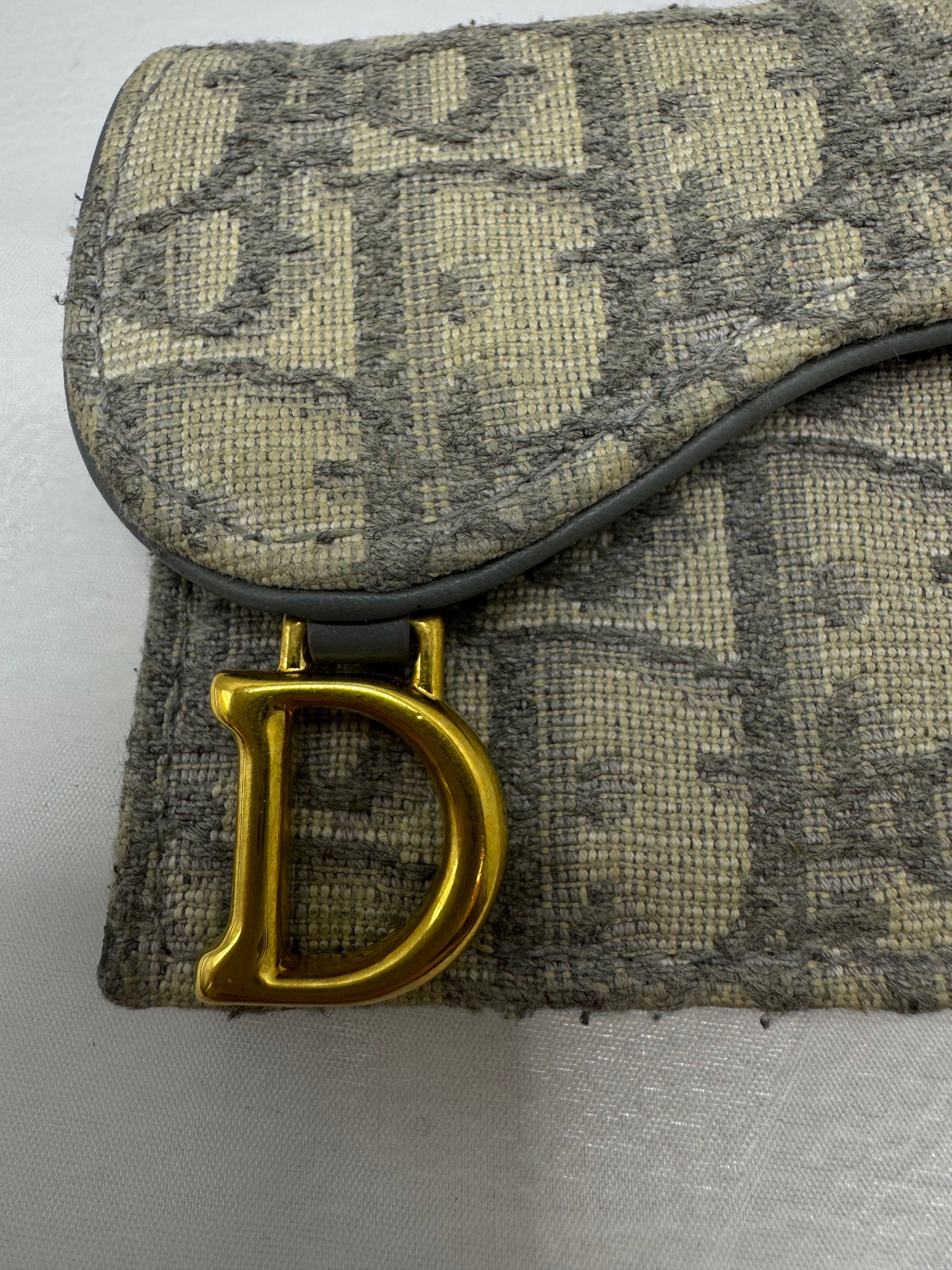 Oblique Saddle Card Holder Grey