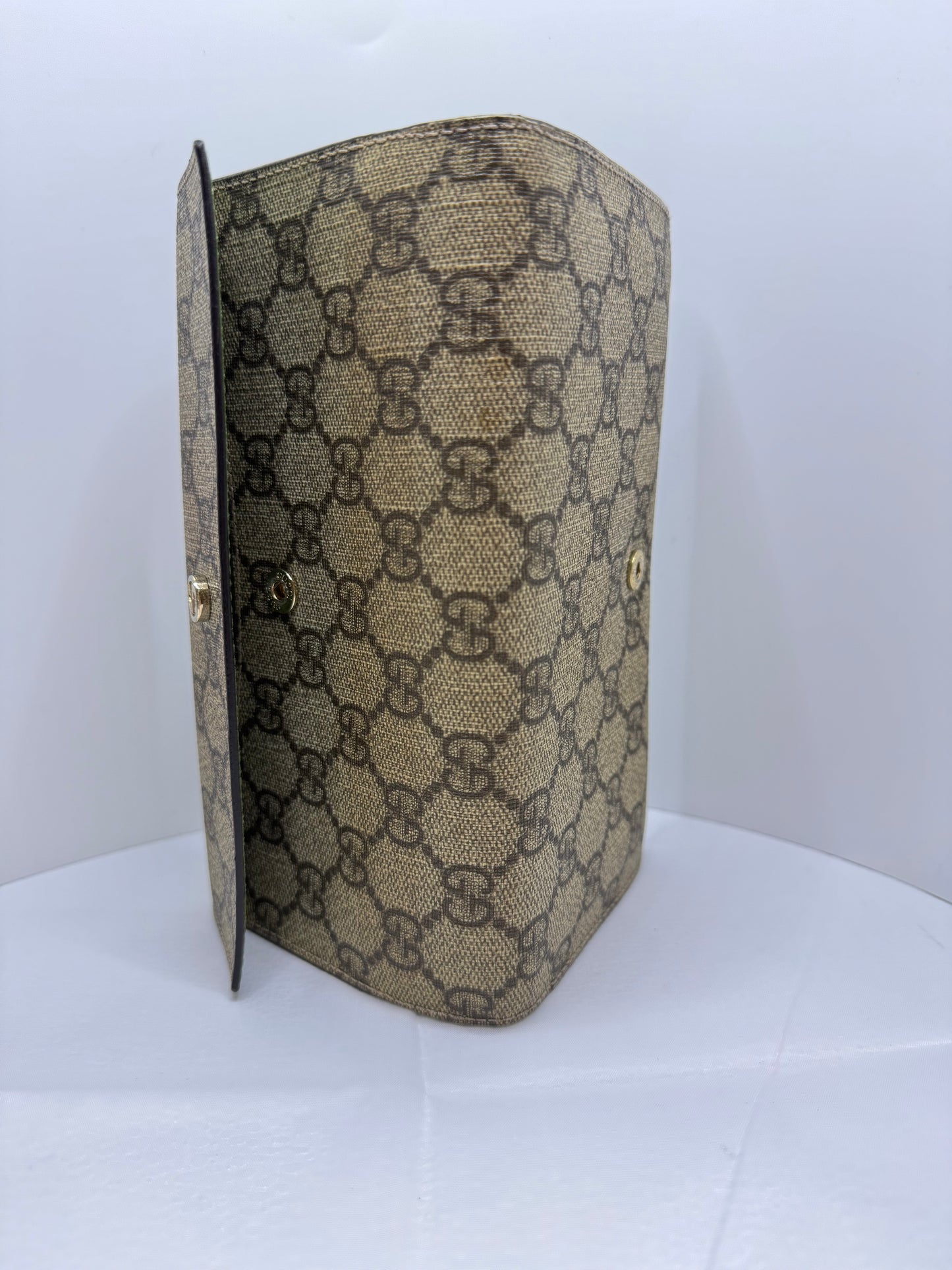 GG Supreme Monogram Interlocking Continental Flap Wallet Grenn Interior