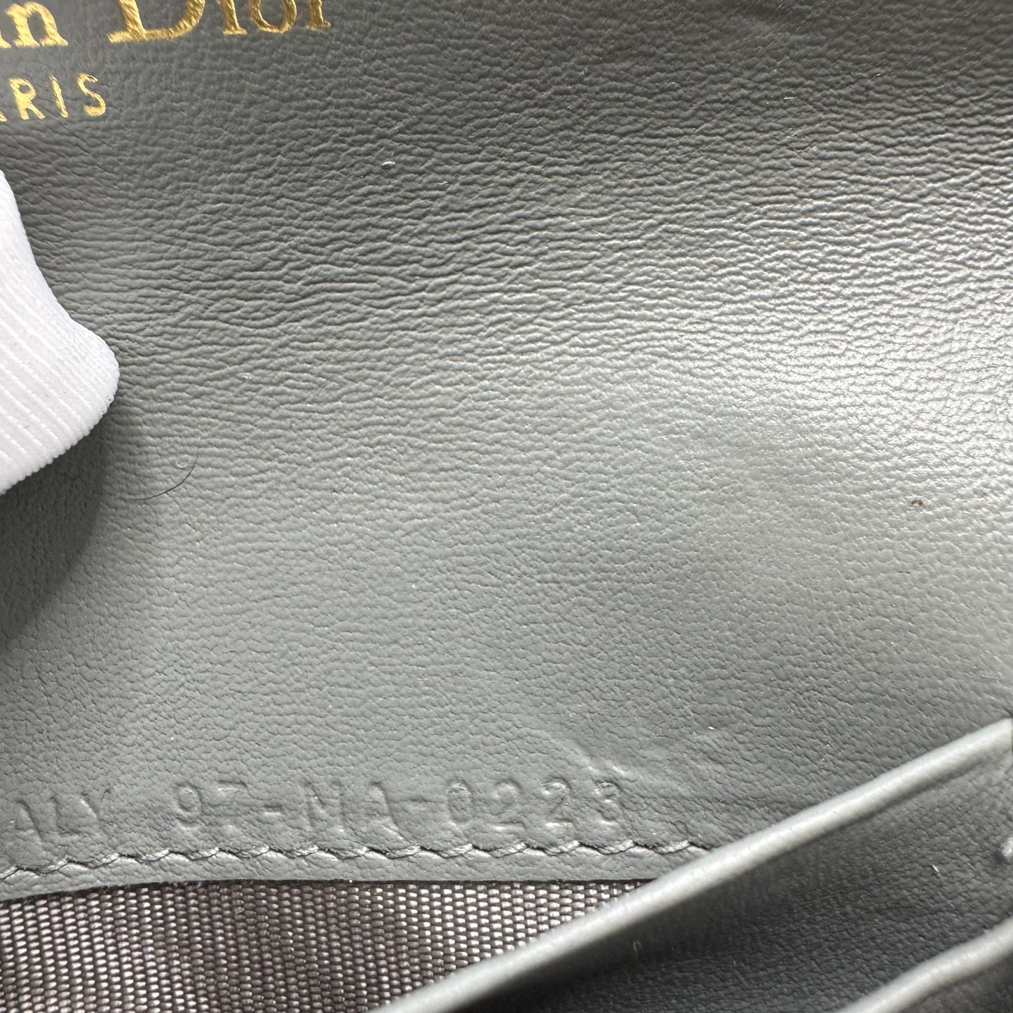 Oblique Saddle Card Holder Grey