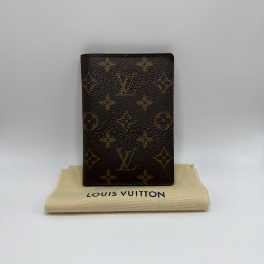 Passport Cover Monogram Canvas