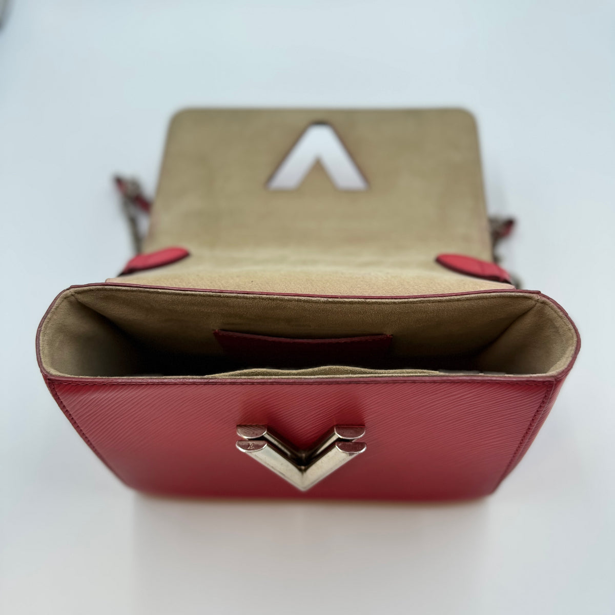 Louis Vuitton Epi Twist MM — view 7 of 8 Epi Twist MM, view 7 of 8