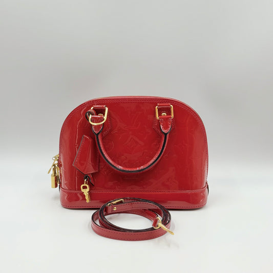 Monogram Vernis Alma BB (Rose Red)