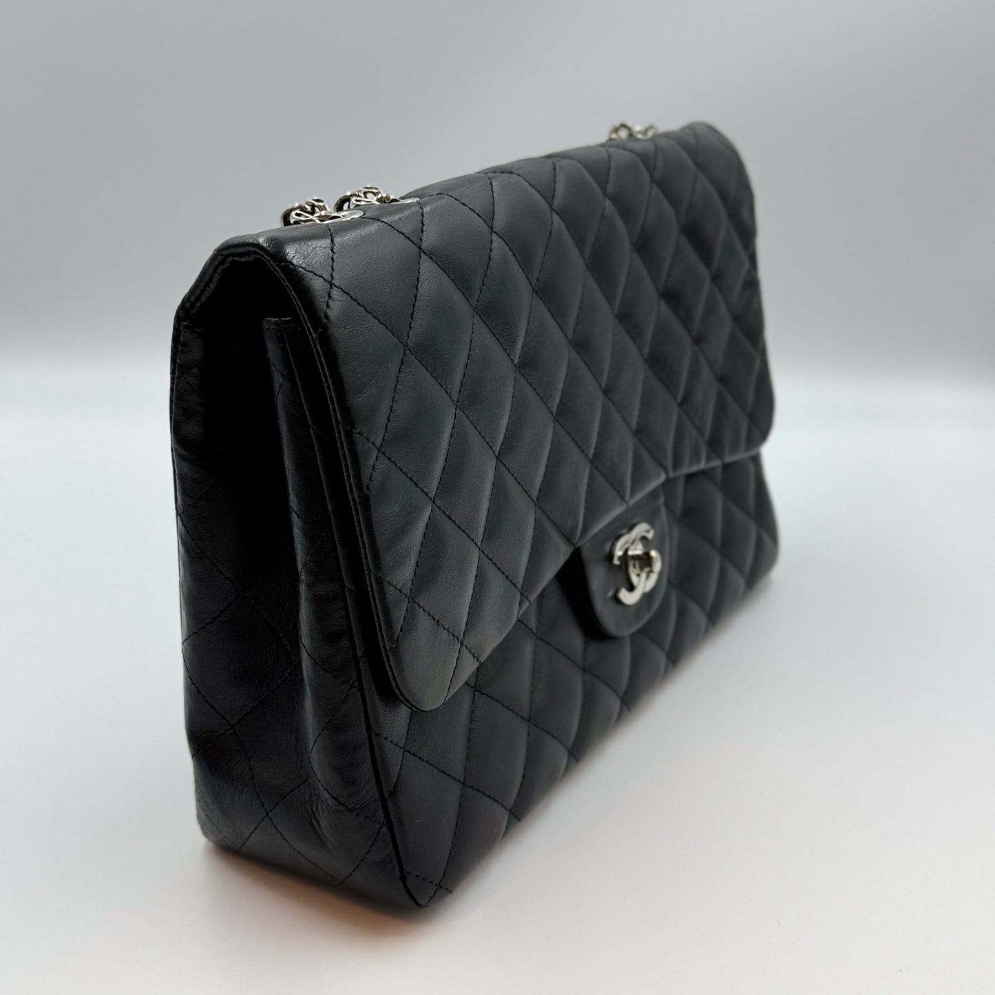 Washed Lambskin Quilted Jumbo Single Flap Bijoux Chain Black