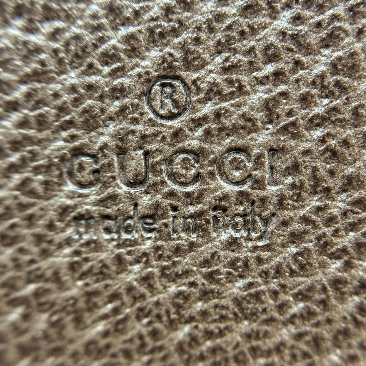 Gucci Beige GG Supreme Canvas Tiger Card Case