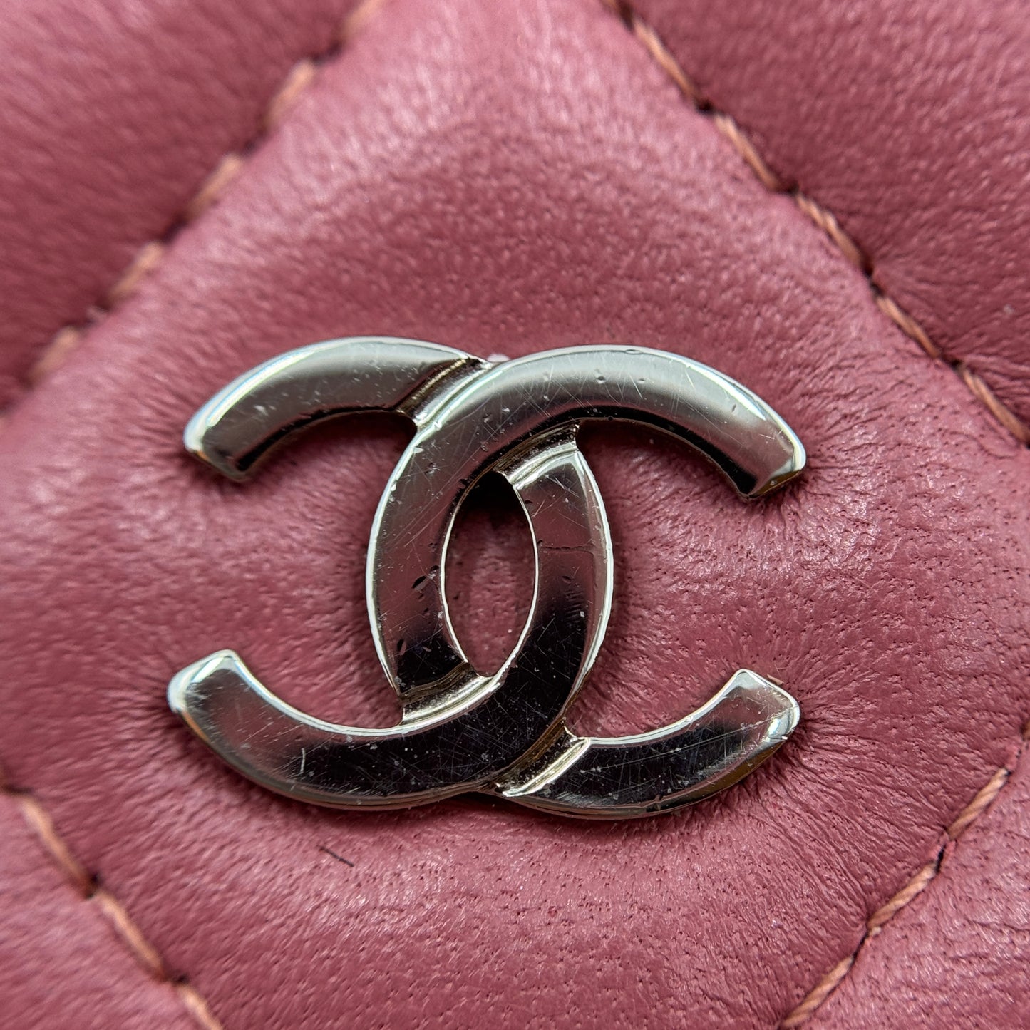 Lambskin Wallet on Chain WOC Dusty Pink