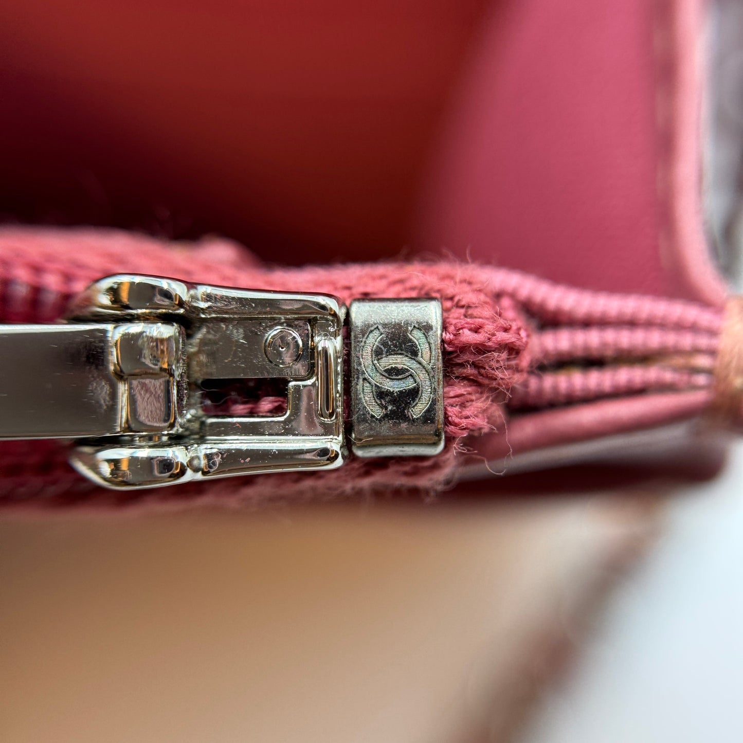 Lambskin Wallet on Chain WOC Dusty Pink