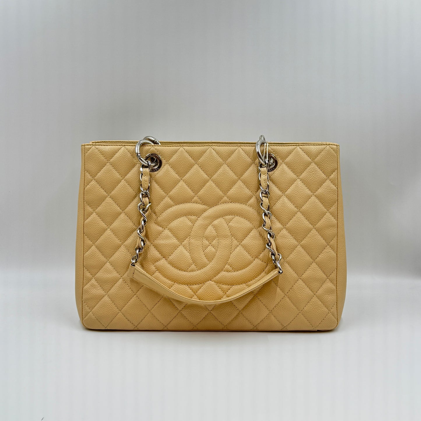 Grand Shopping Tote Quilted Caviar Beige Silver Hardware