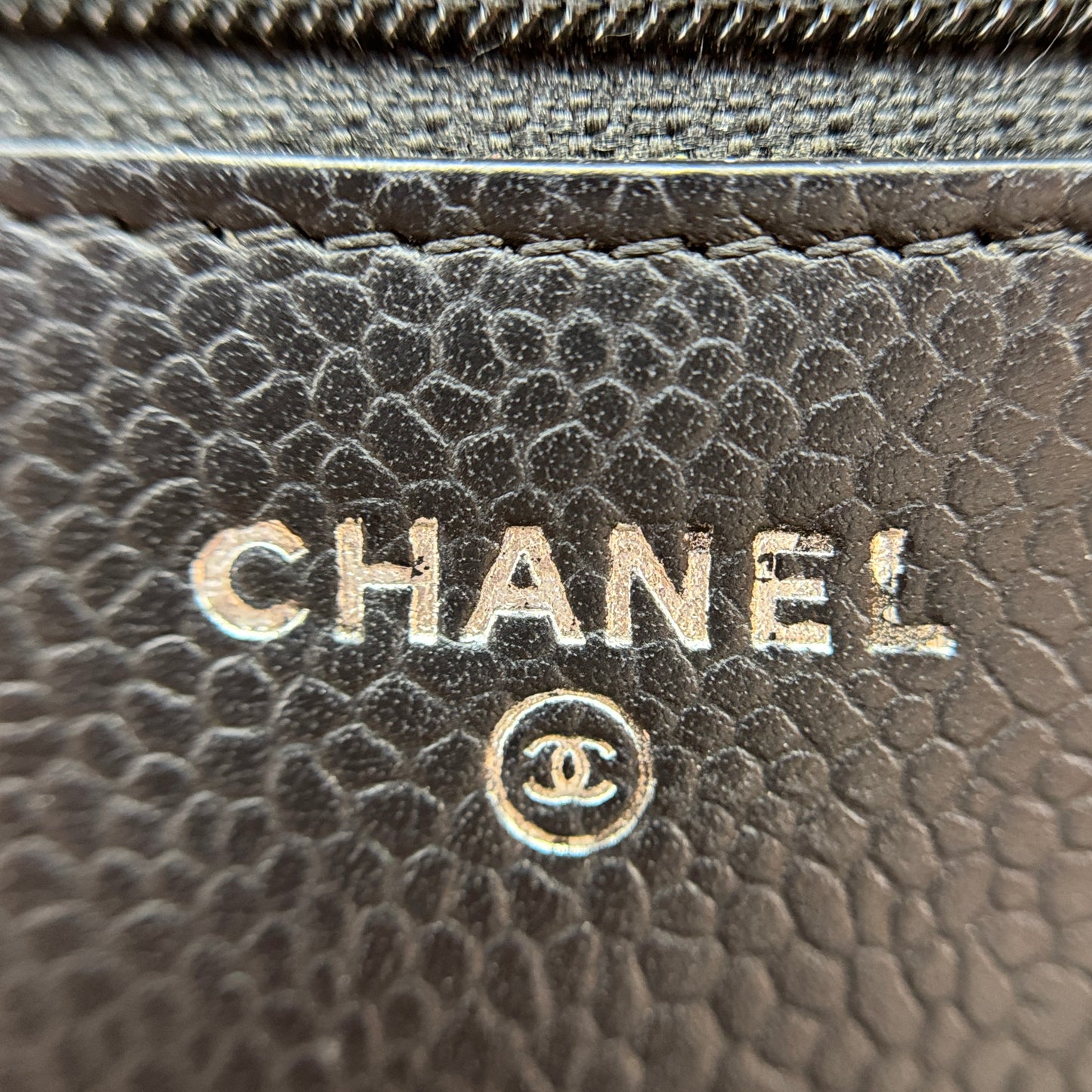 Caviar Quilted Wallet on Chain WOC Black