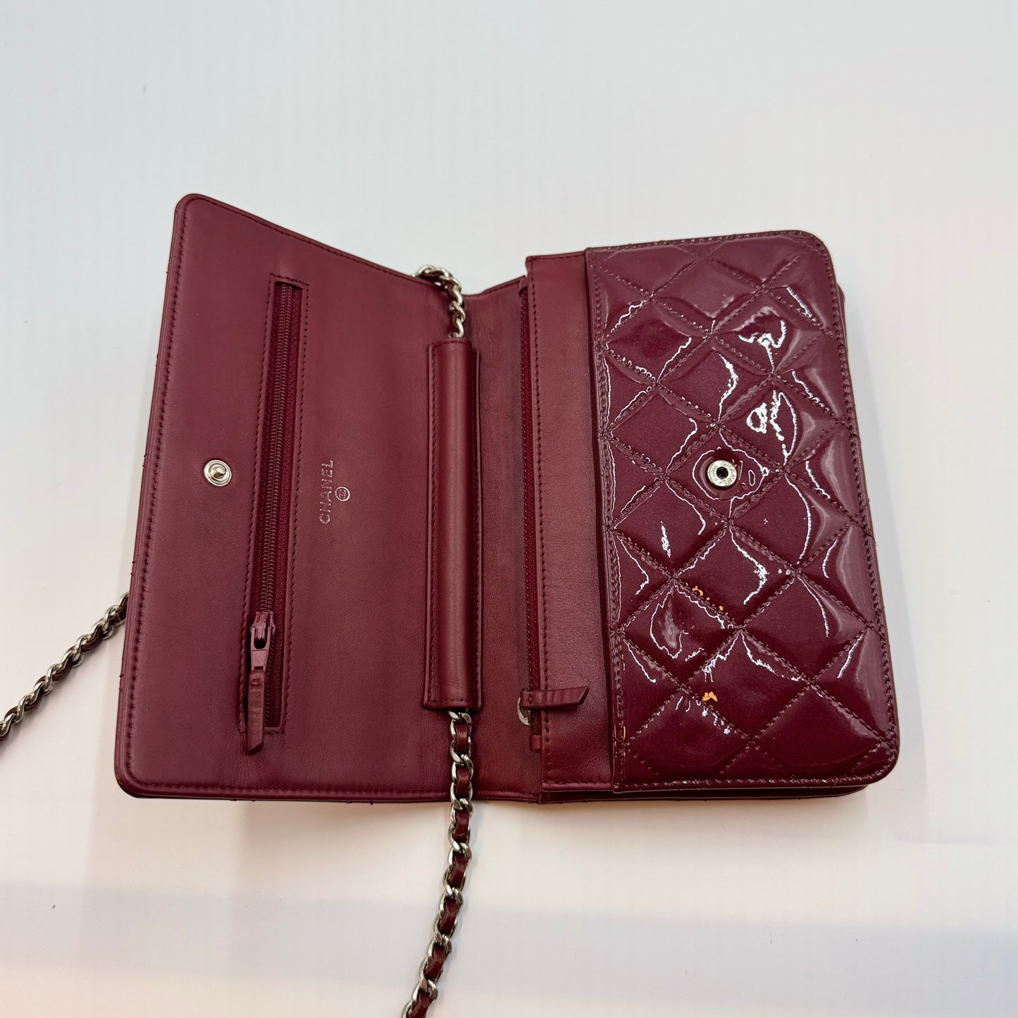 Patent Quilted Wallet On Chain WOC Burgundy