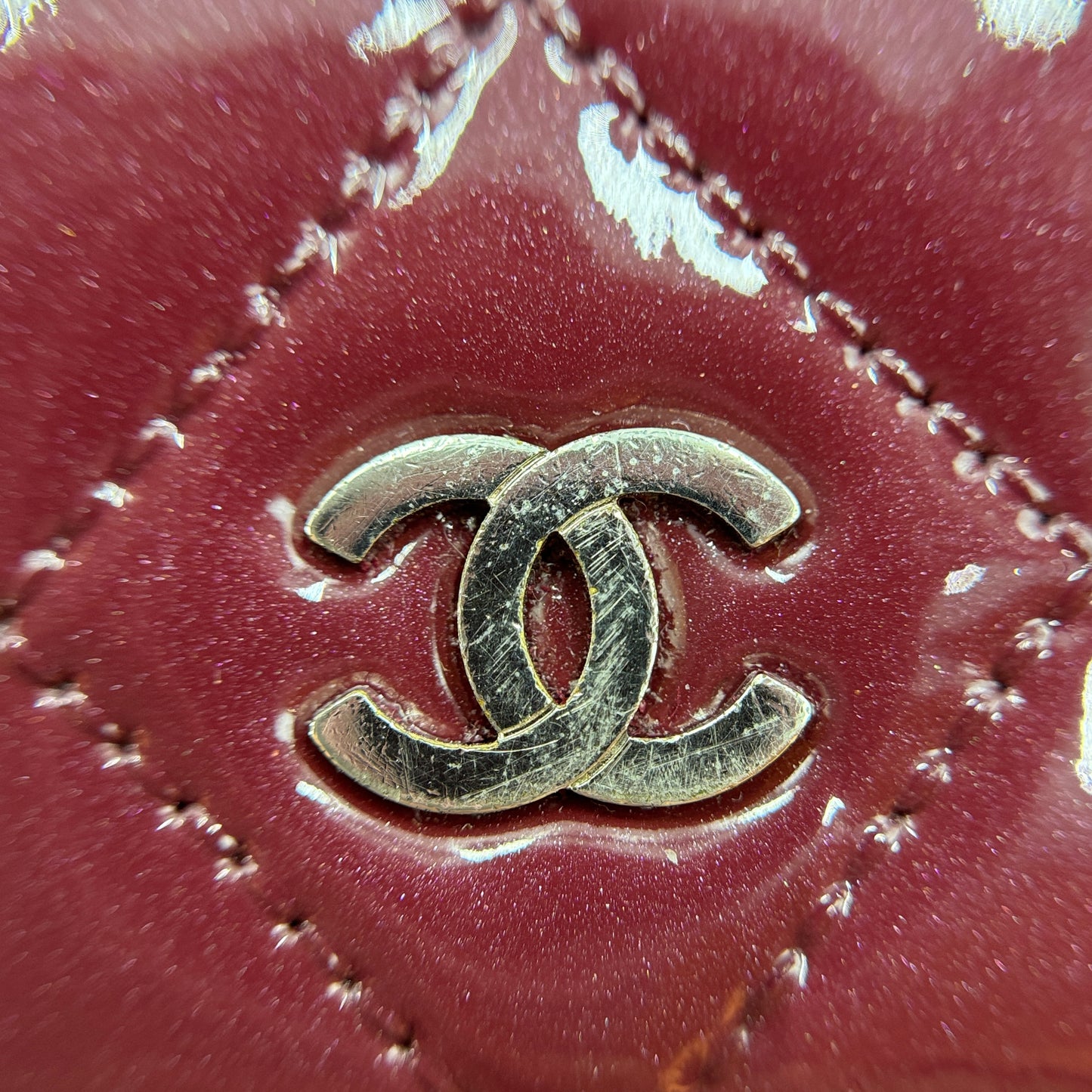 Patent Quilted Wallet On Chain WOC Burgundy