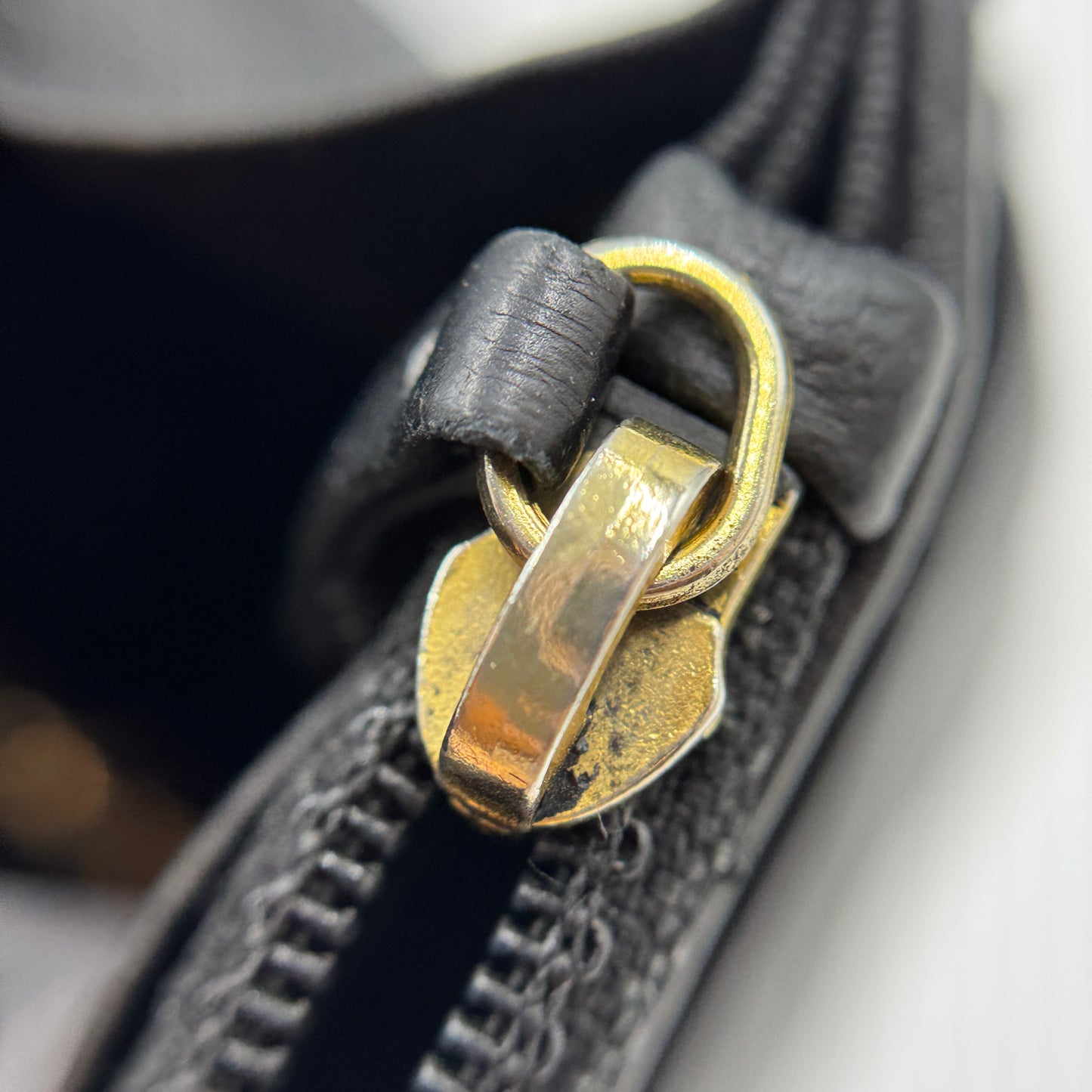 Lambskin Quilted Wallet On Chain WOC Black/Gold