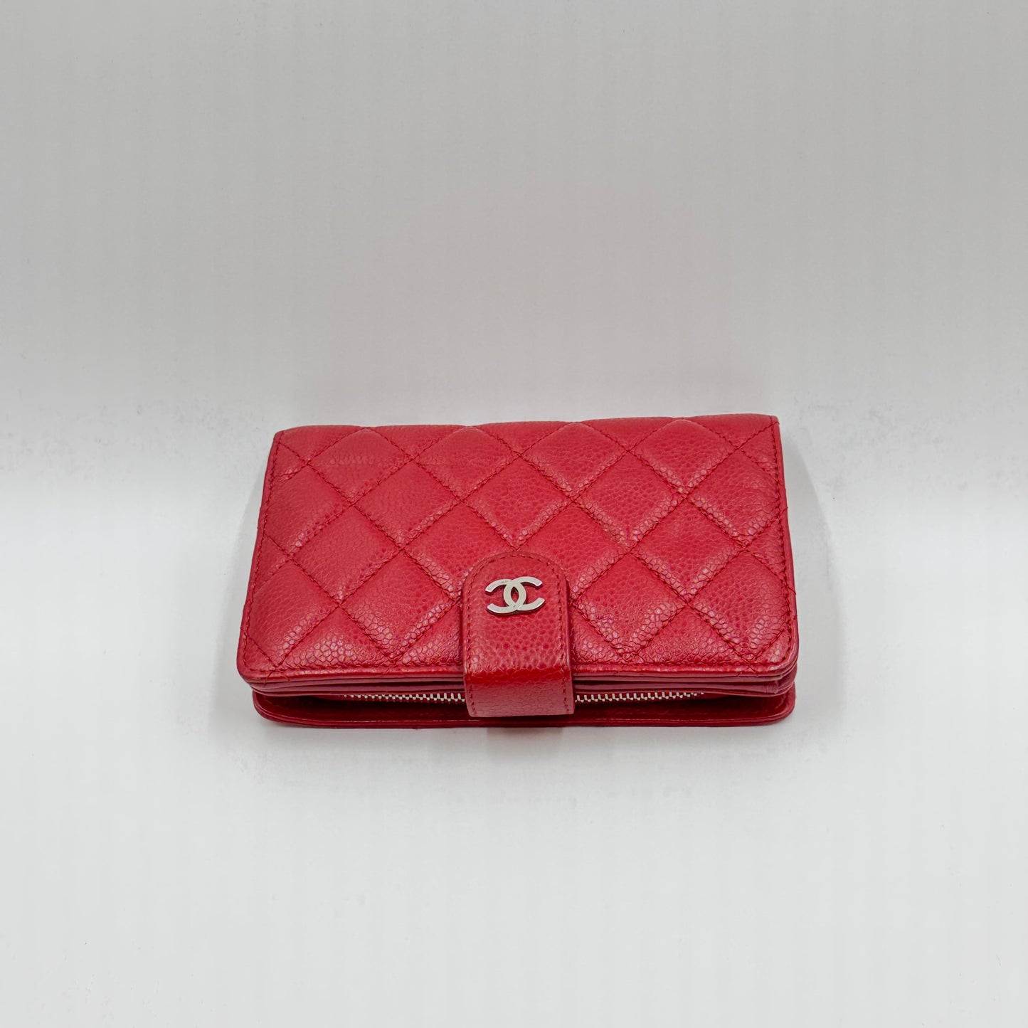 Caviar Quilted Zip Bifold Wallet Red