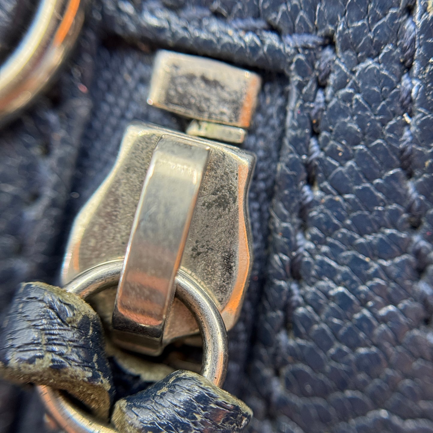 City Classic Metallic Edge Bag Leather Mini