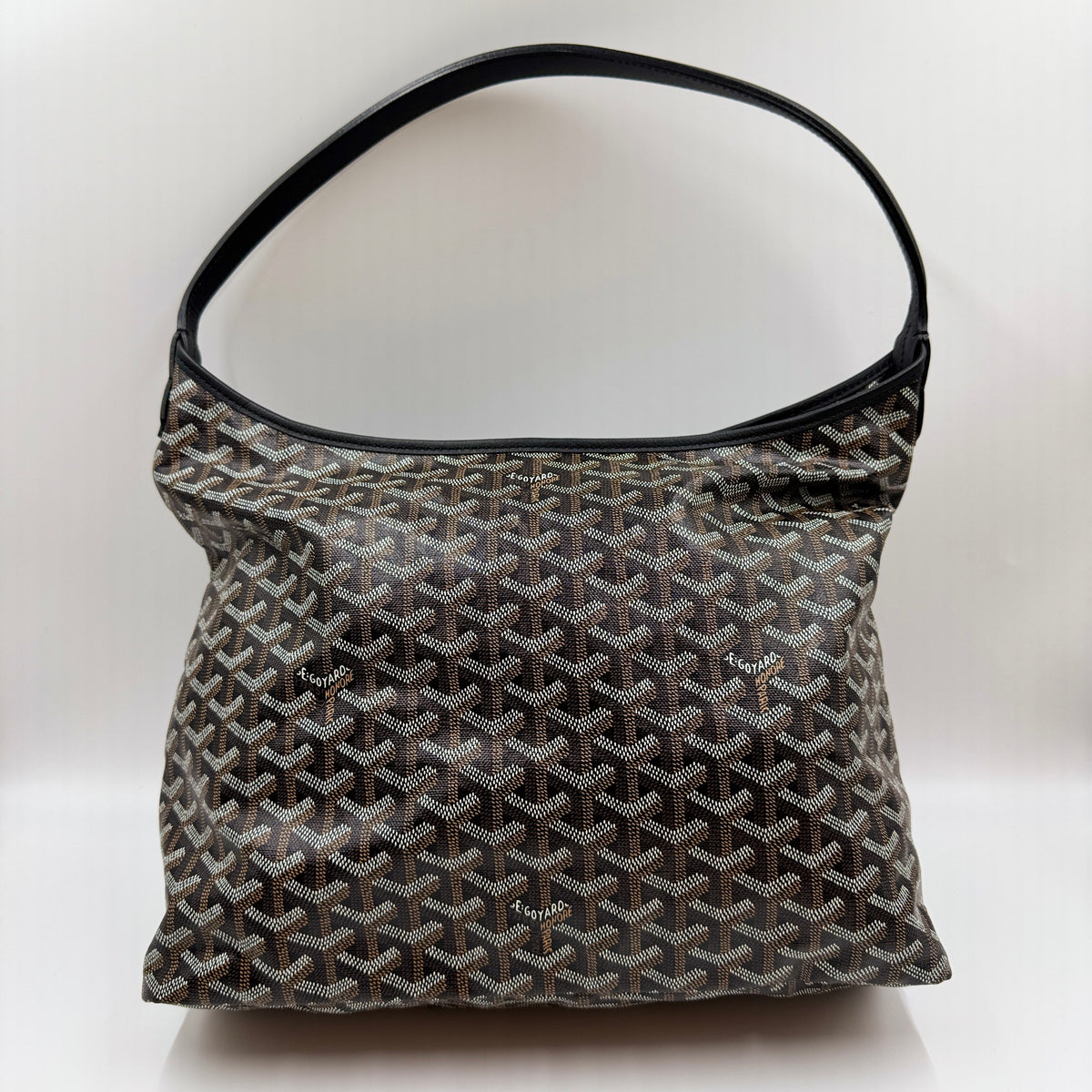 Goyard Goyardine Boheme Hobo Black — view 3 of 12 Goyardine Boheme Hobo Black, view 3 of 12