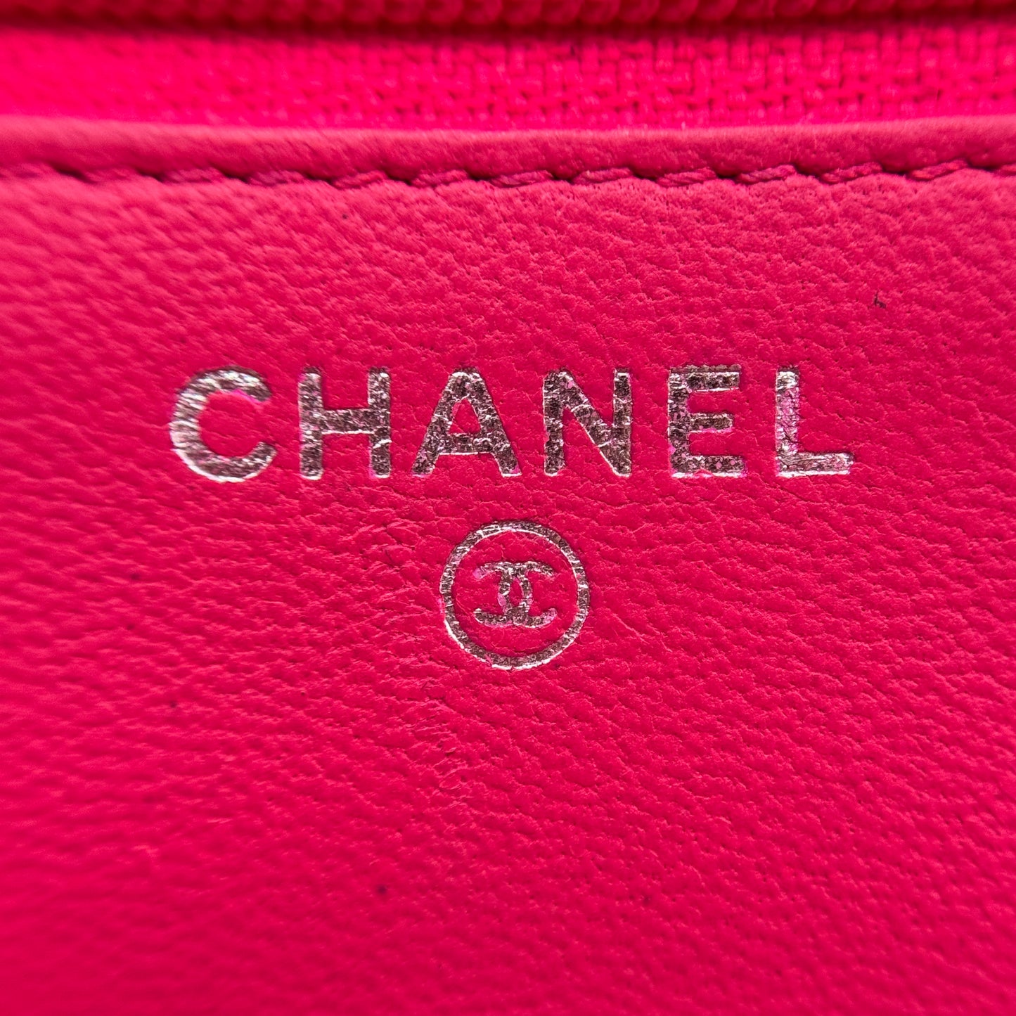 Classic Lambskin Wallet On Chain Pink