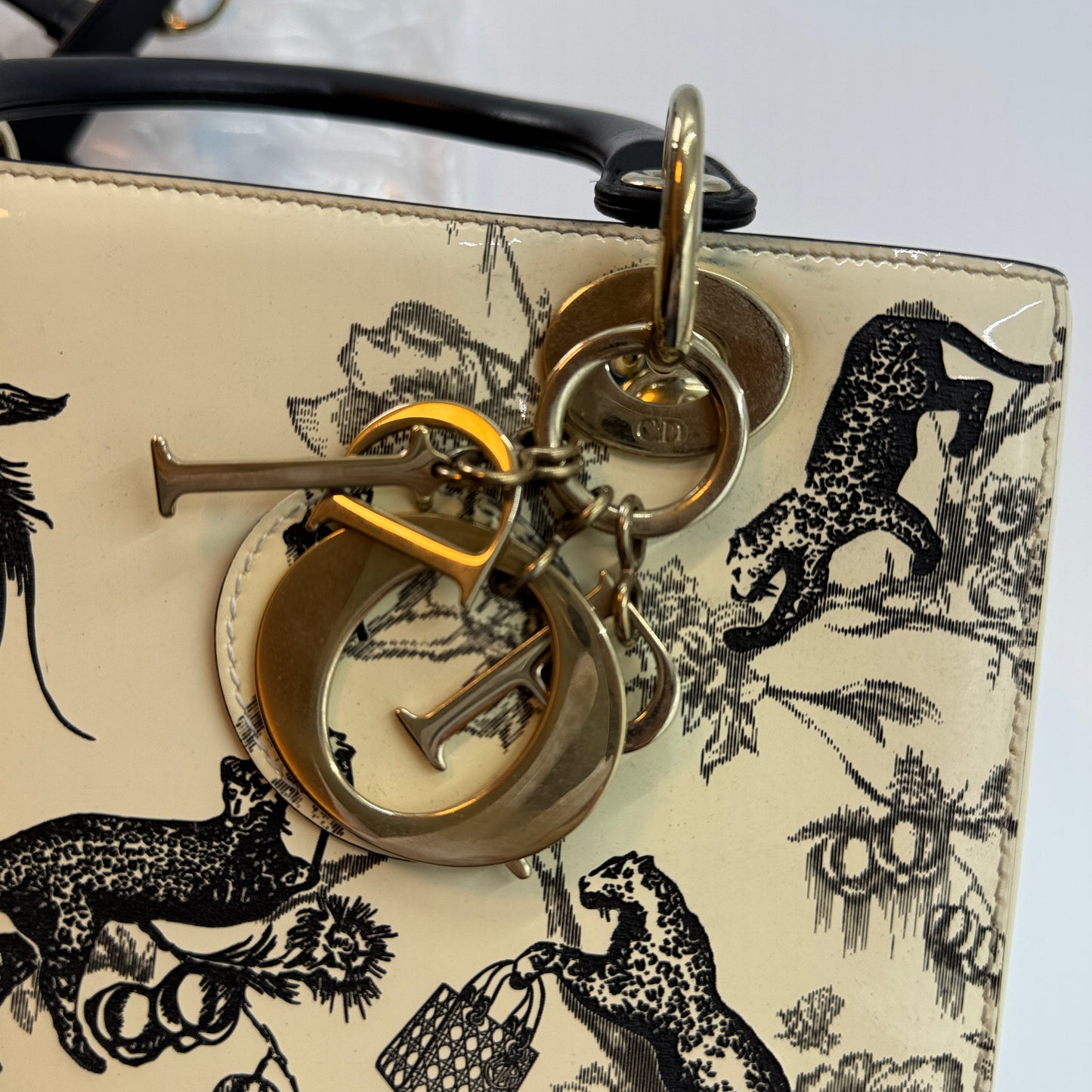 Patent Toile de Jouy Medium Lady Dior