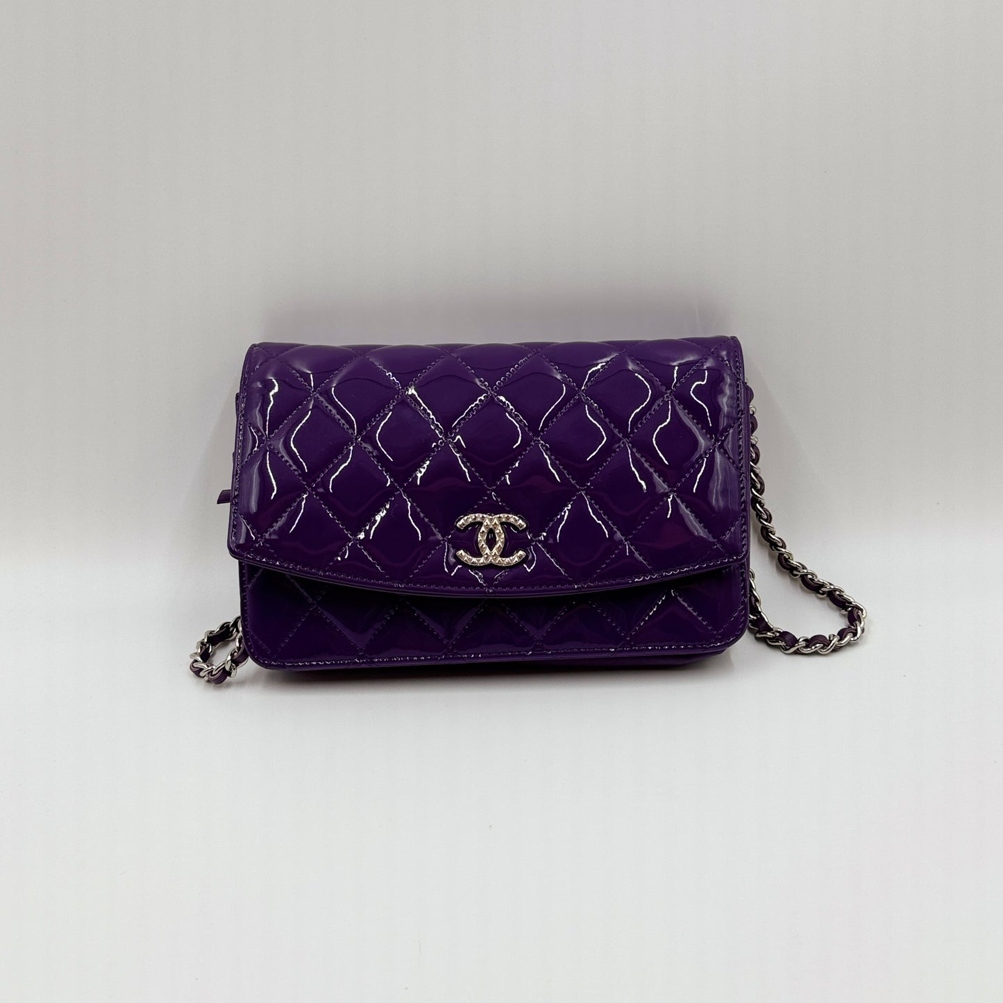 Patent Quilted Brilliant Wallet On Chain WOC Violet
