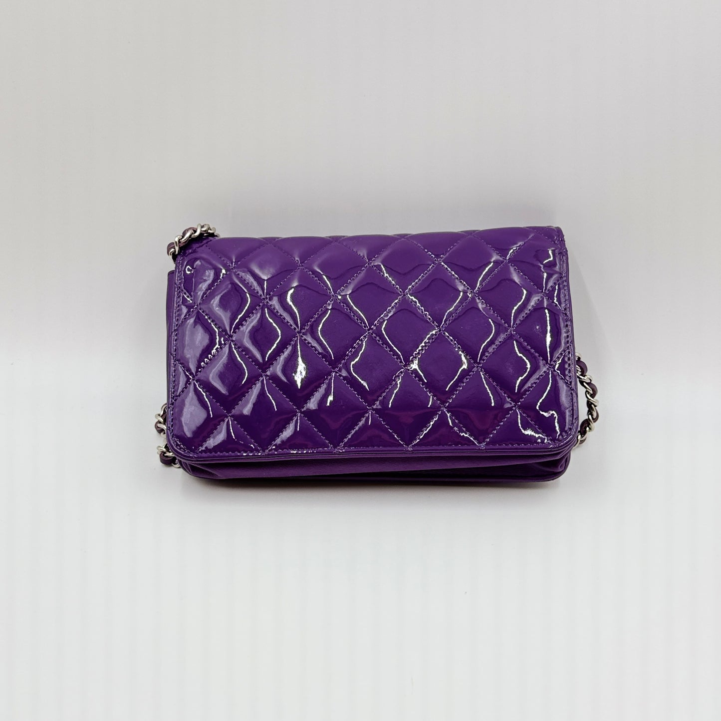 Patent Quilted Brilliant Wallet On Chain WOC Violet