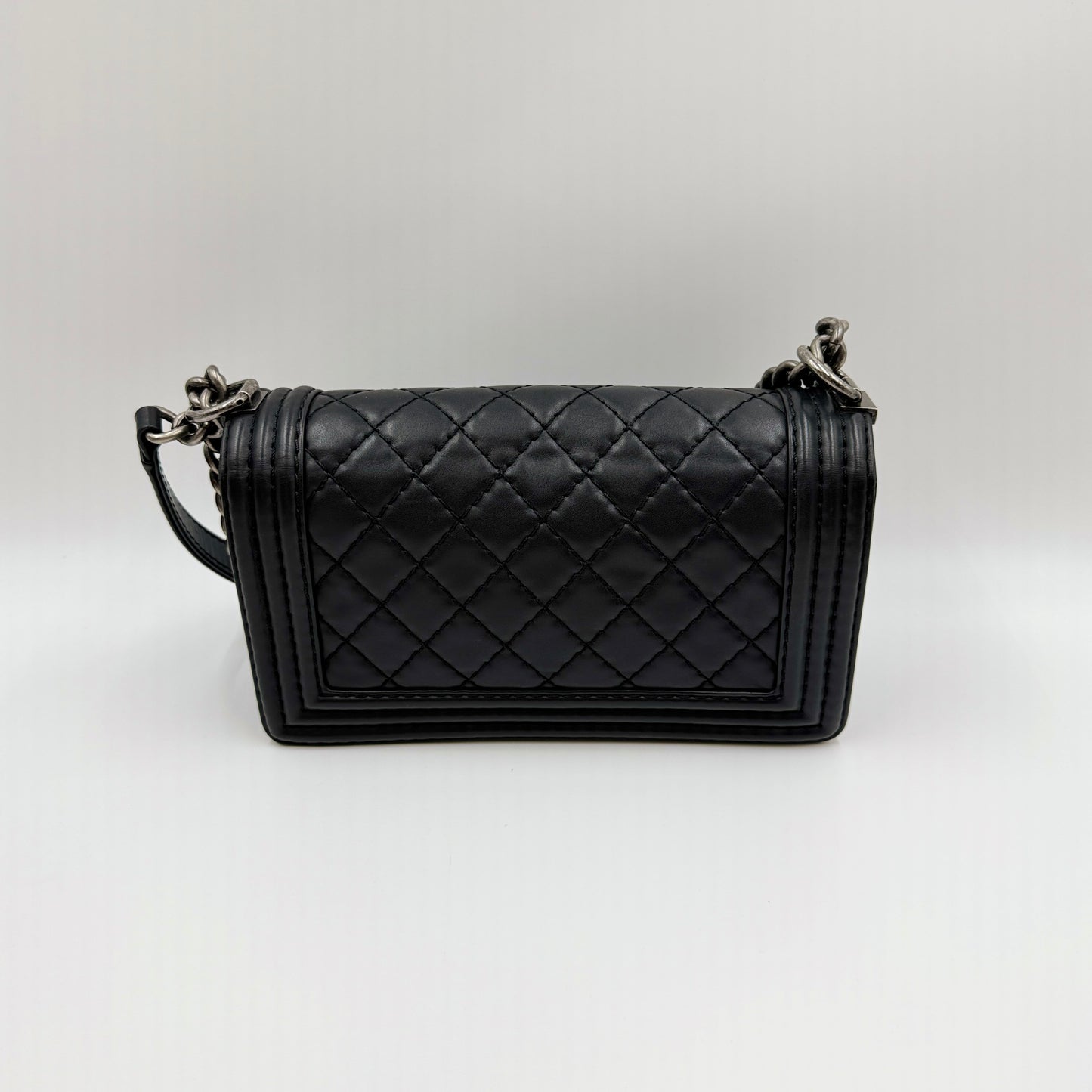 Lambskin Quilted Medium Boy Flap Black