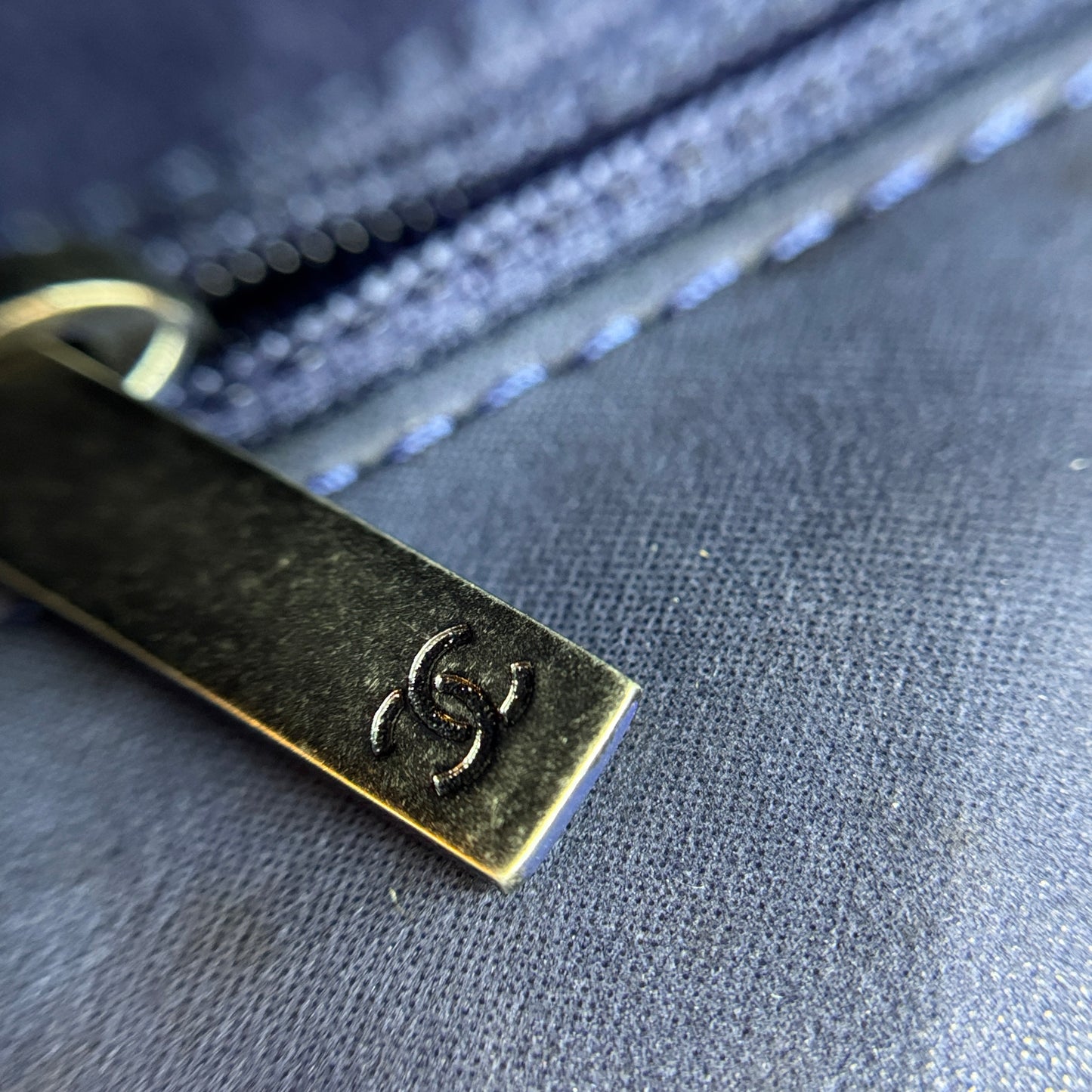 Iridescent Calfskin Quilted Large New Bubble Flap Navy