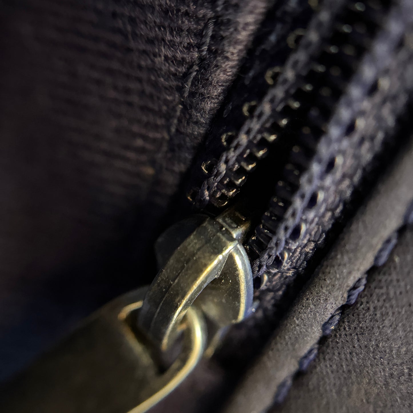 Iridescent Calfskin Quilted Large New Bubble Flap Navy