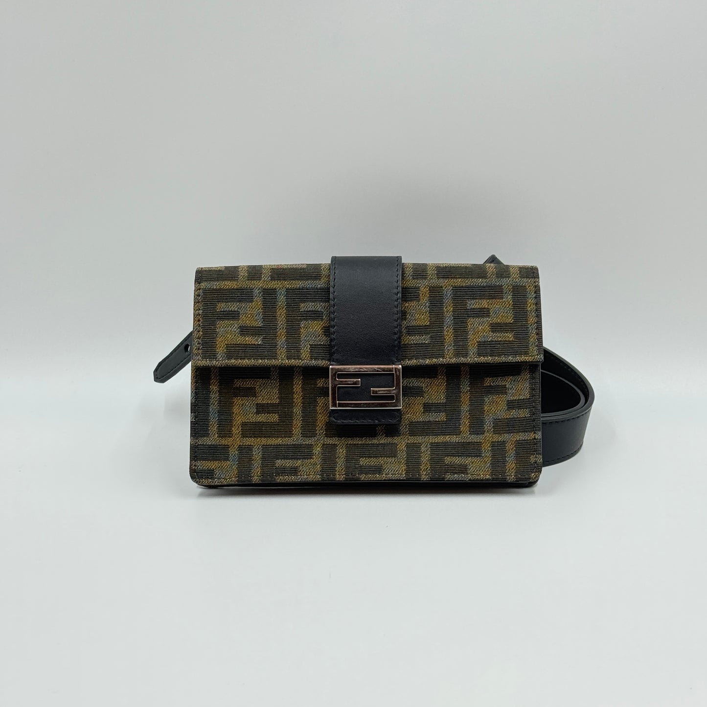 Baguette Convertible Pouch Zucca Canvas