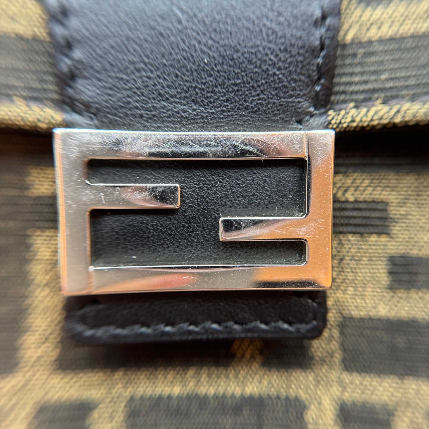 Baguette Convertible Pouch Zucca Canvas