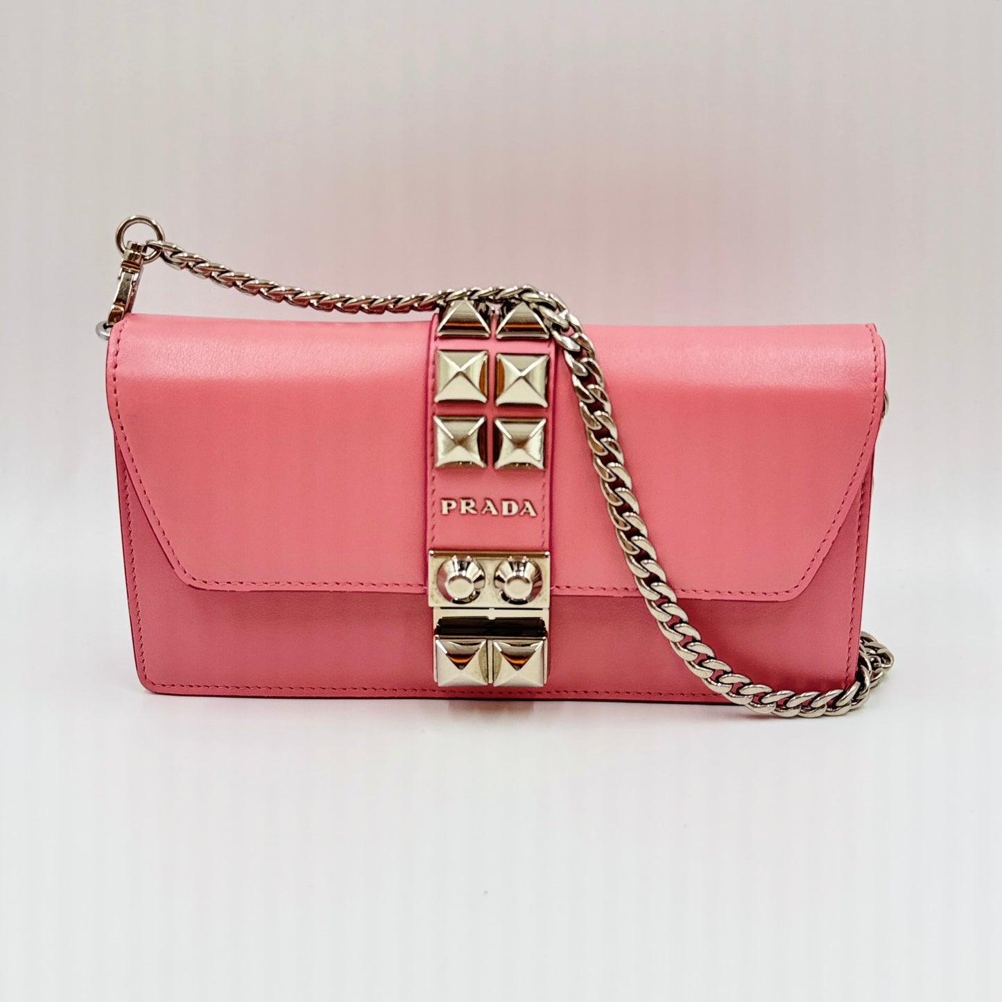 Elektra City Calf Wallet on Chain Pink