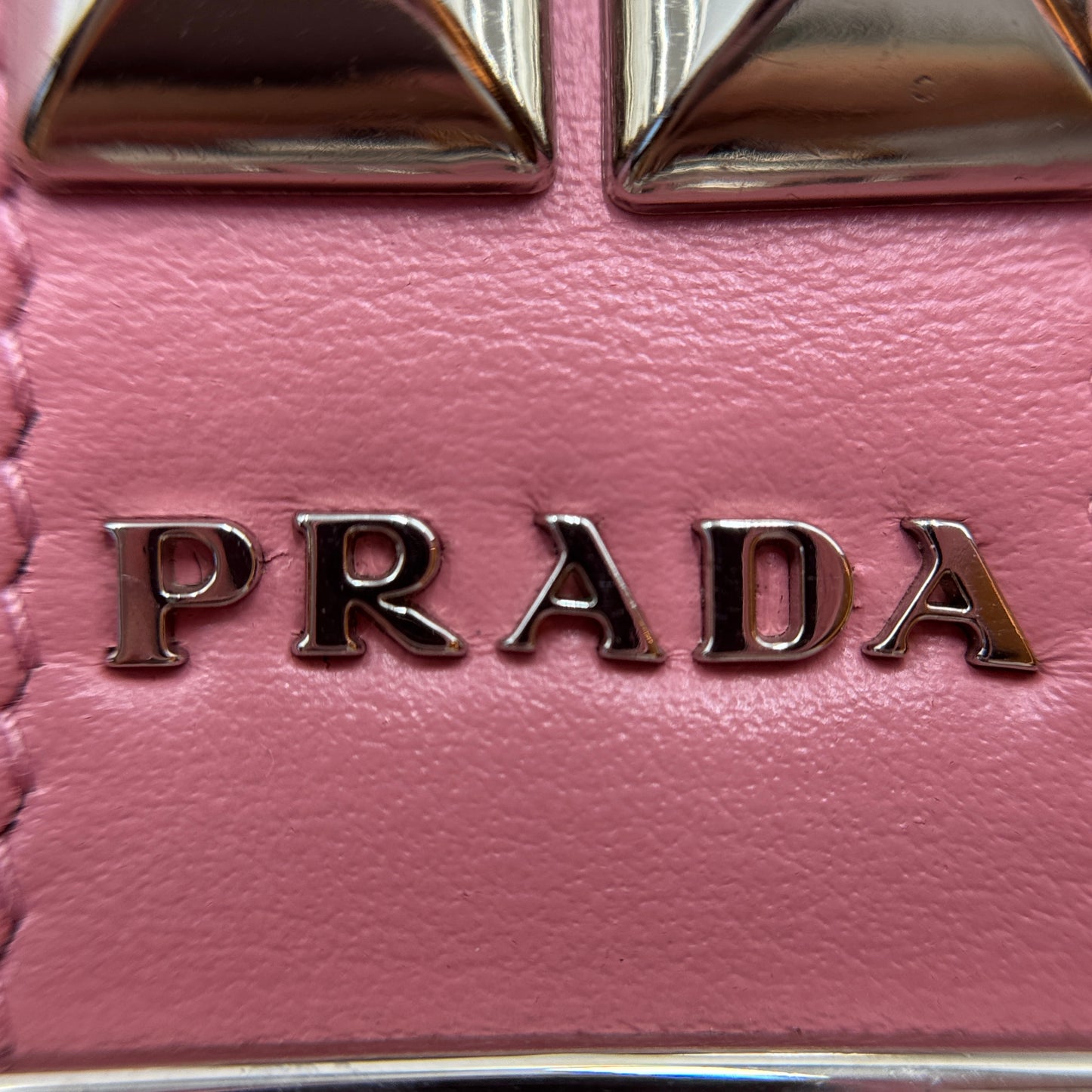 Elektra City Calf Wallet on Chain Pink