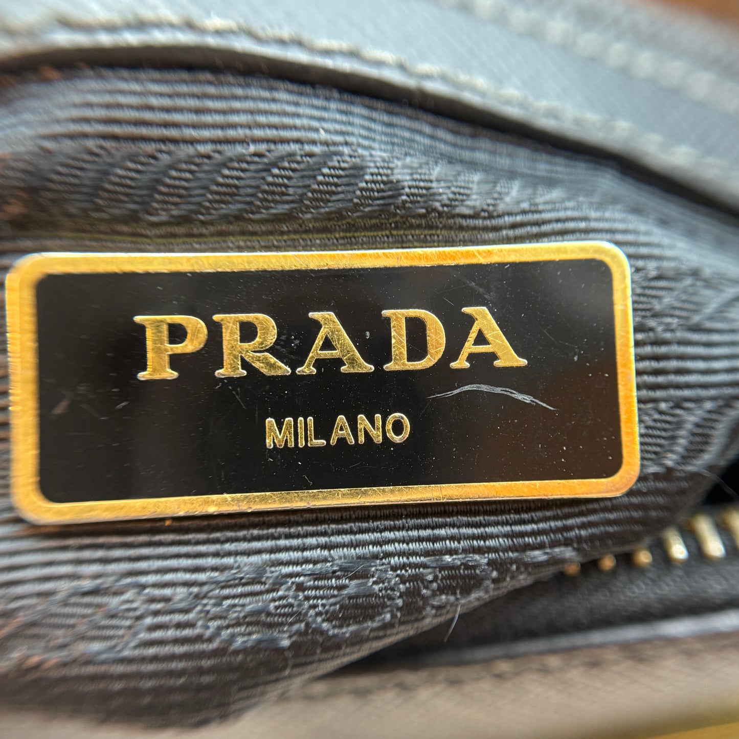 Small Saffiano Lux Galleria Double Zip Tote Black