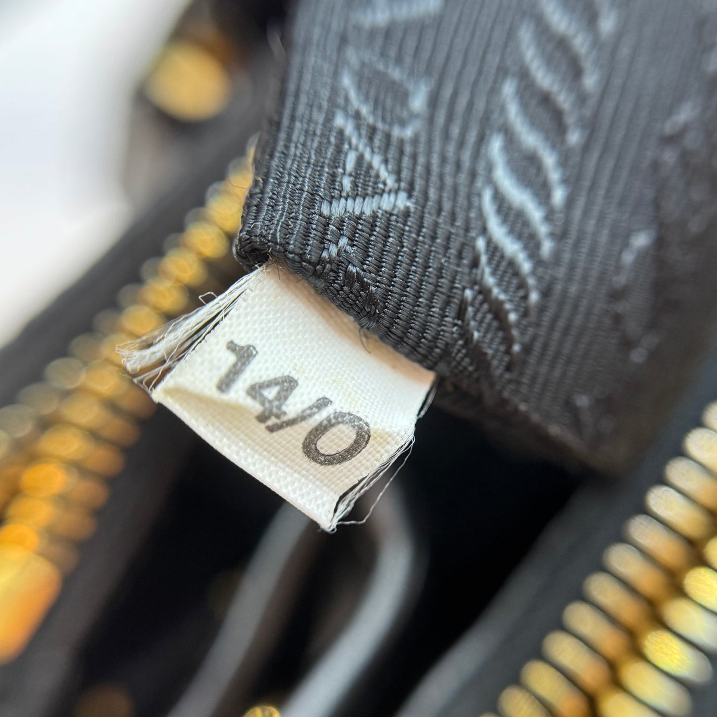 Small Saffiano Lux Galleria Double Zip Tote Black