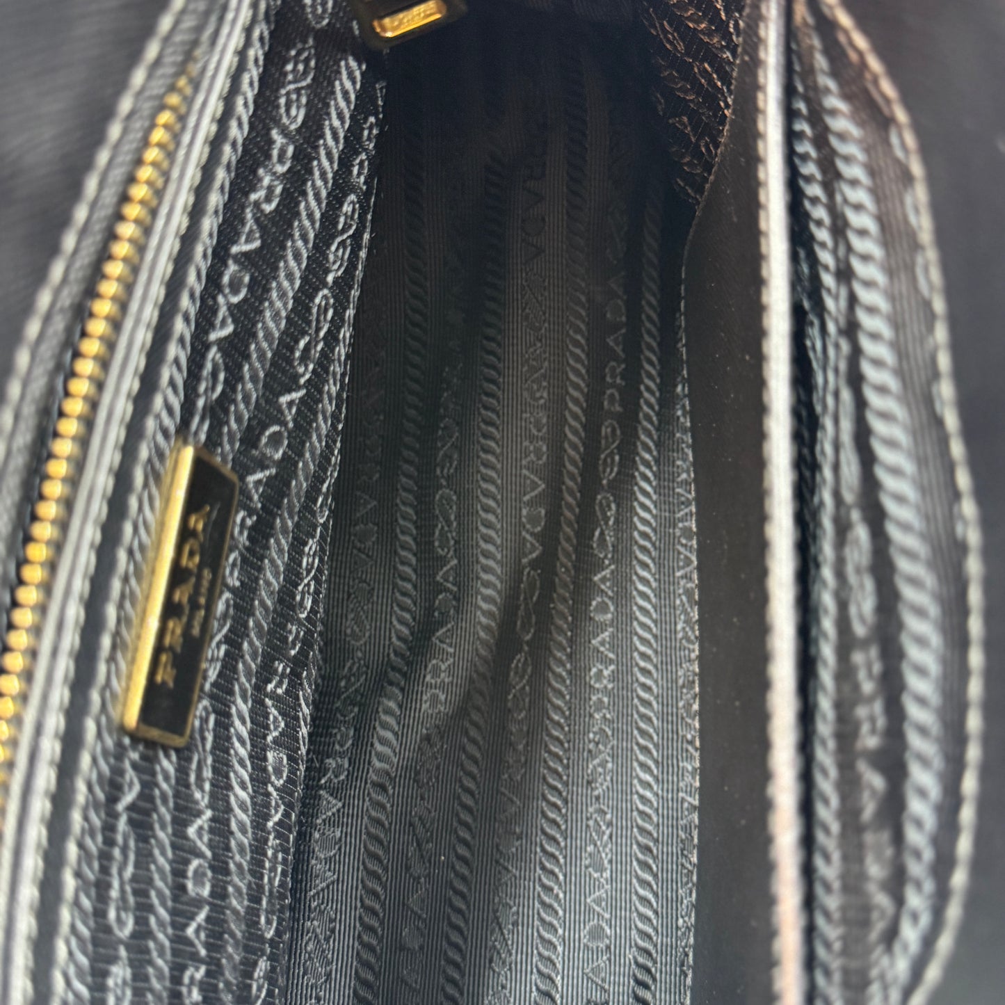 Small Saffiano Lux Galleria Double Zip Tote Black