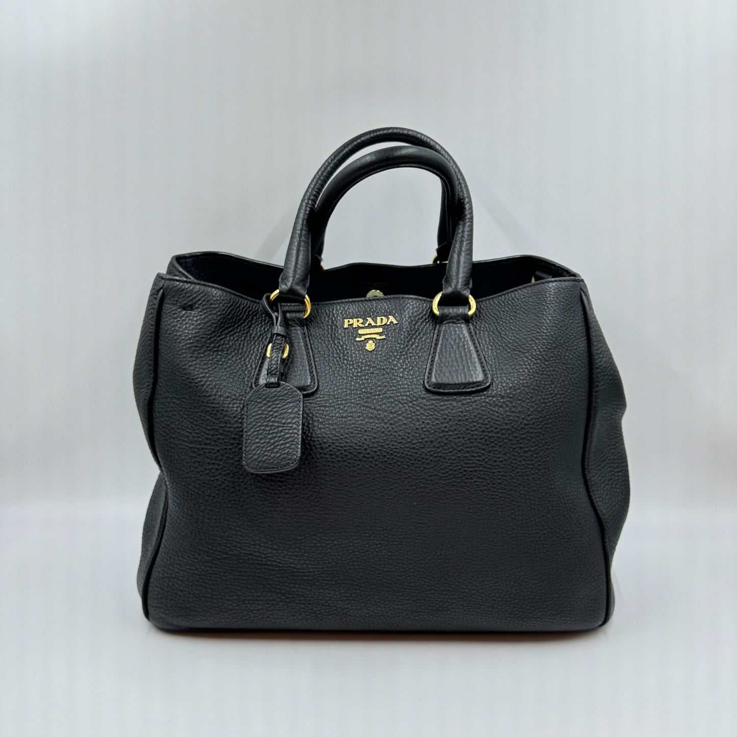 Vitello Daino Tote Black