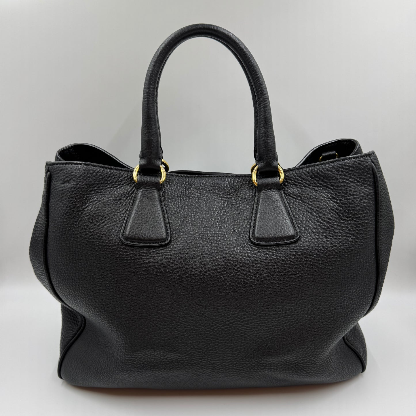 Vitello Daino Tote Black