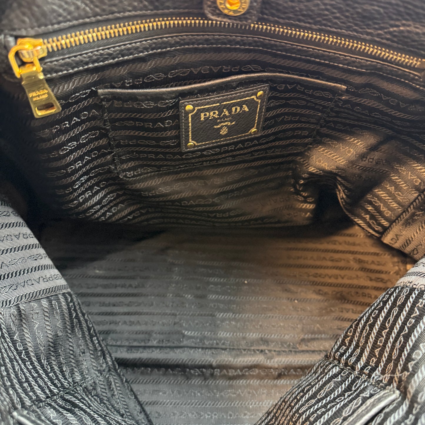 Vitello Daino Tote Black
