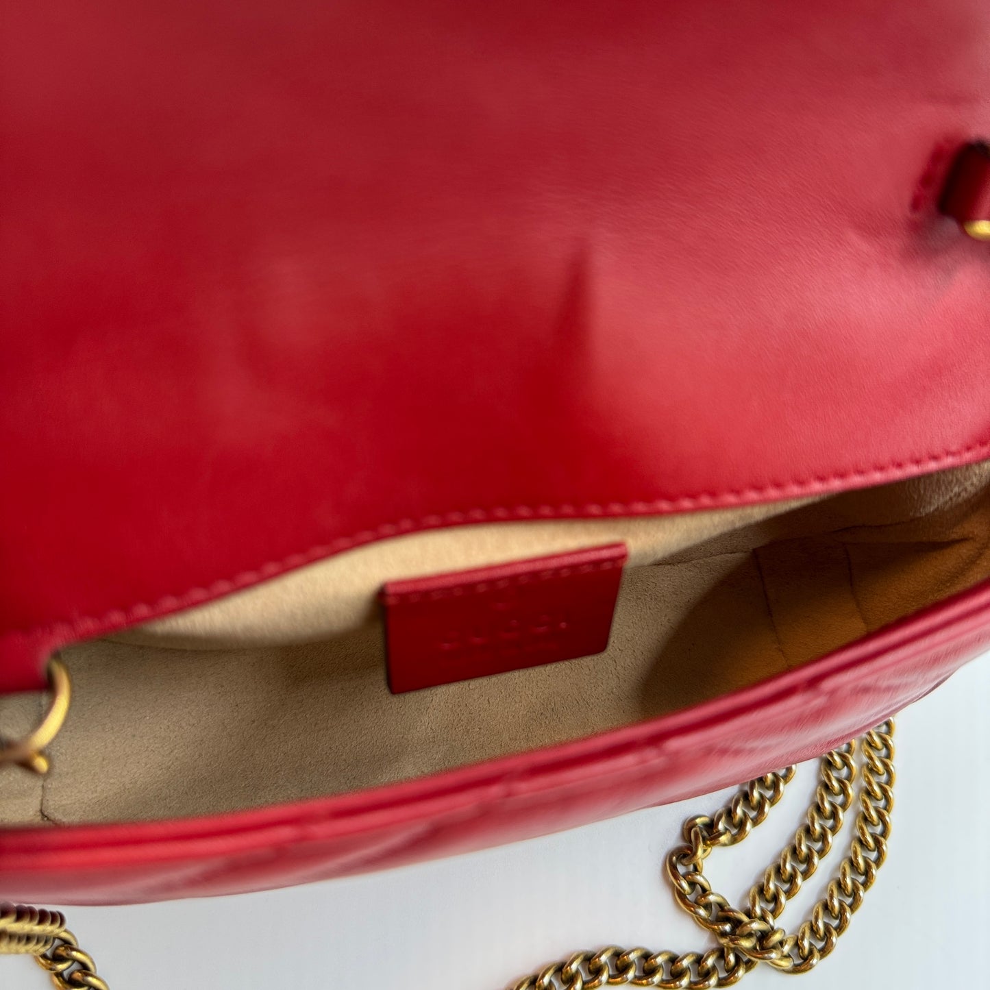 Calfskin Matelasse Super Mini GG Marmont Shoulder Bag Hibiscus Red