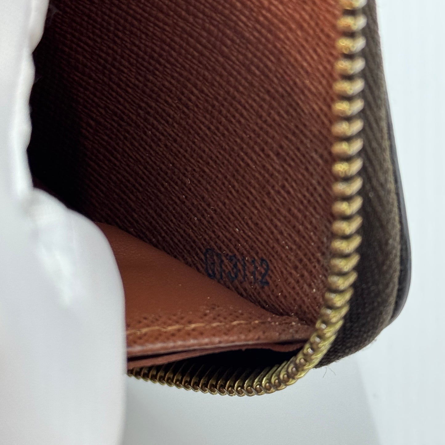 Monogram Round Zippy Long Wallet