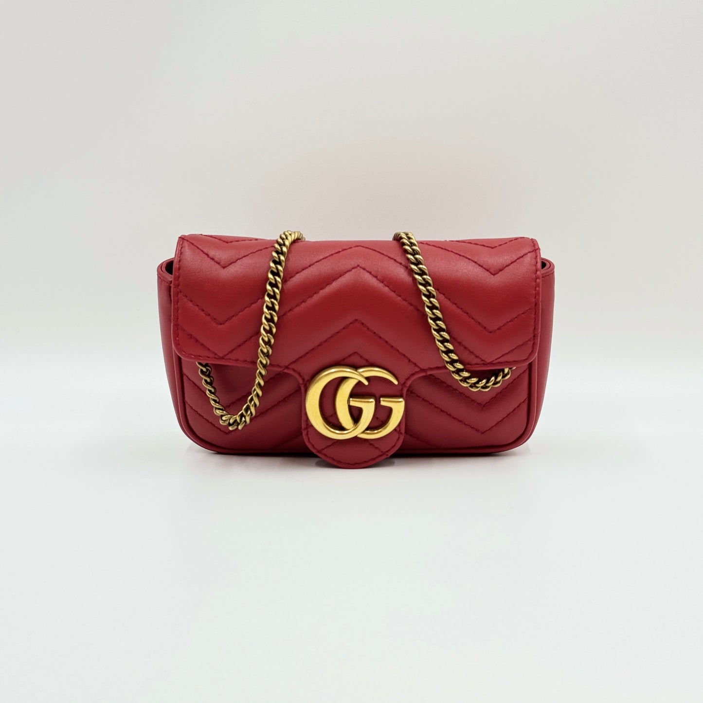 Calfskin Matelasse Super Mini GG Marmont Shoulder Bag Hibiscus Red