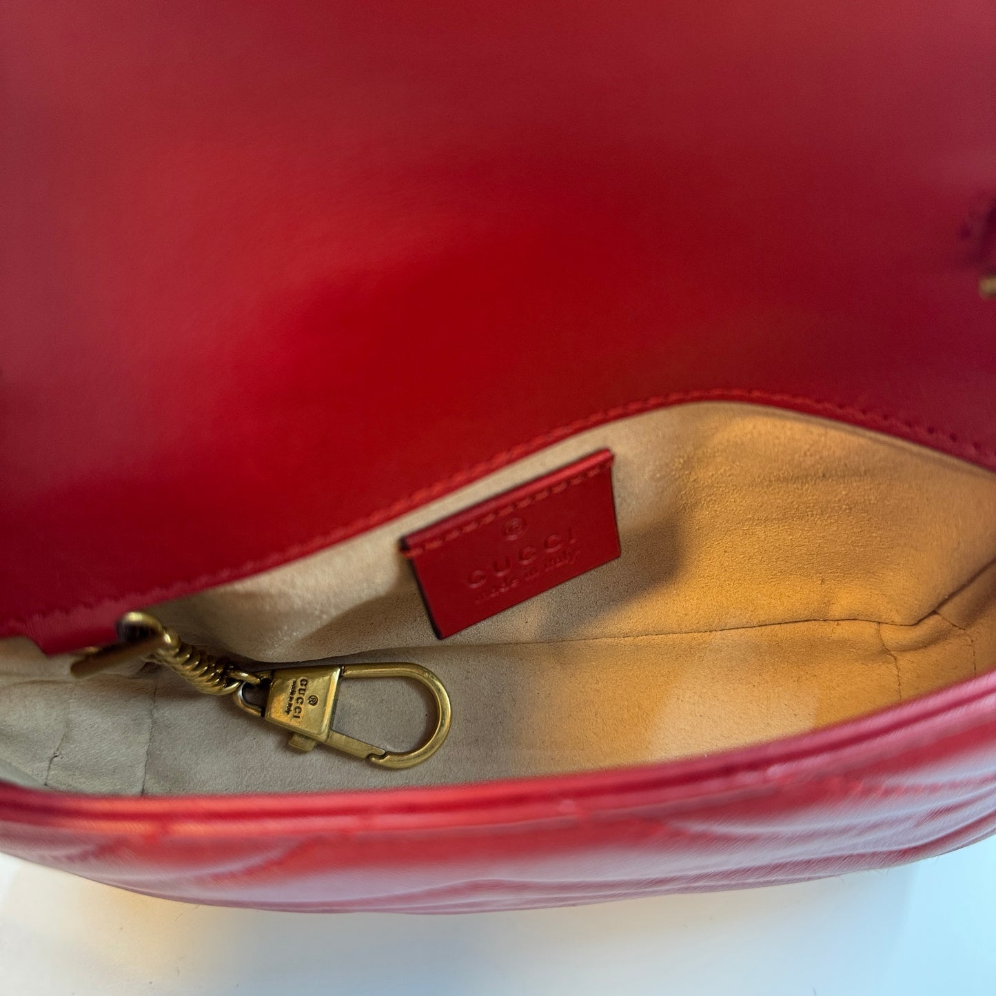 Calfskin Matelasse Super Mini GG Marmont Shoulder Bag Hibiscus Red