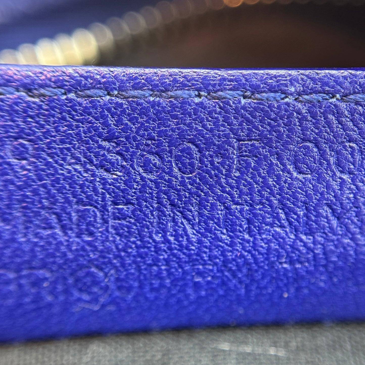 Agneau Gold Hardware Metallic Edge City Bleu Roi