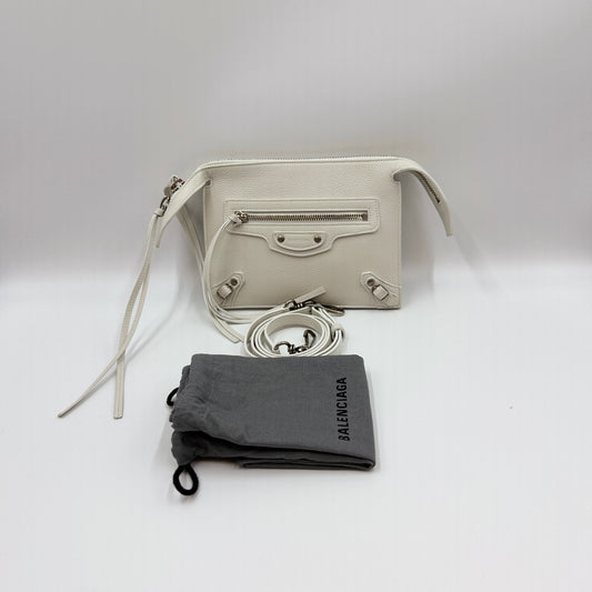 Women's Neo Classic Multipouch With Strap In White