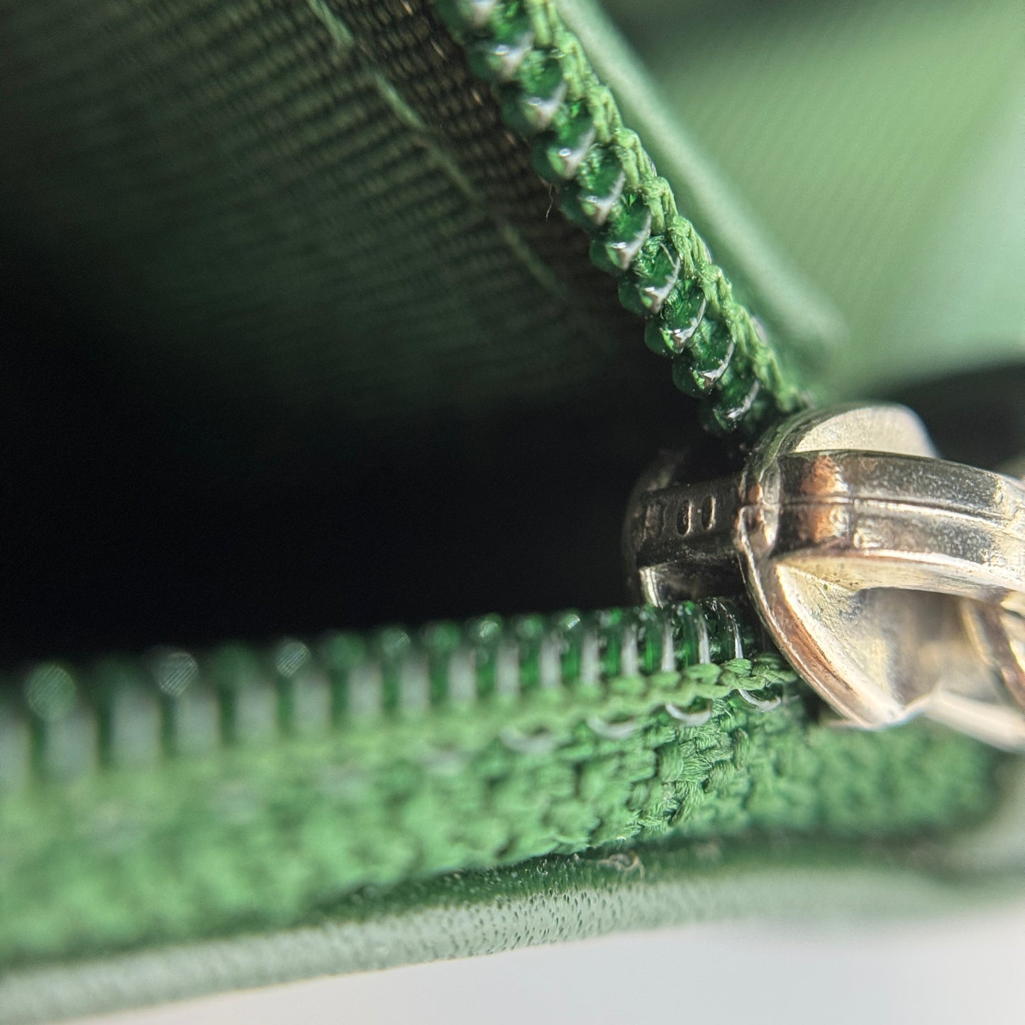 Patent Quilted Wallet On Chain WOC Forest Green
