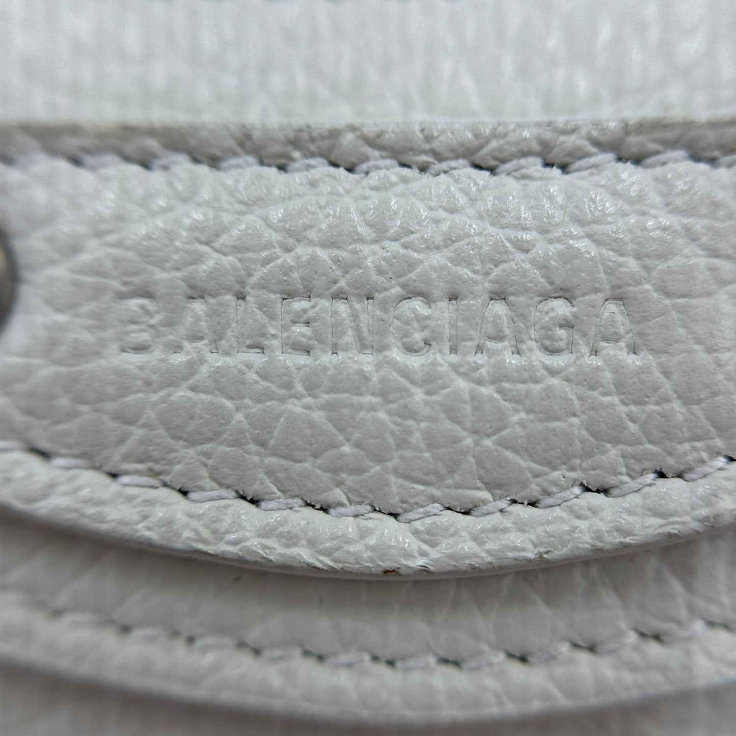 Women's Neo Classic Multipouch With Strap In White